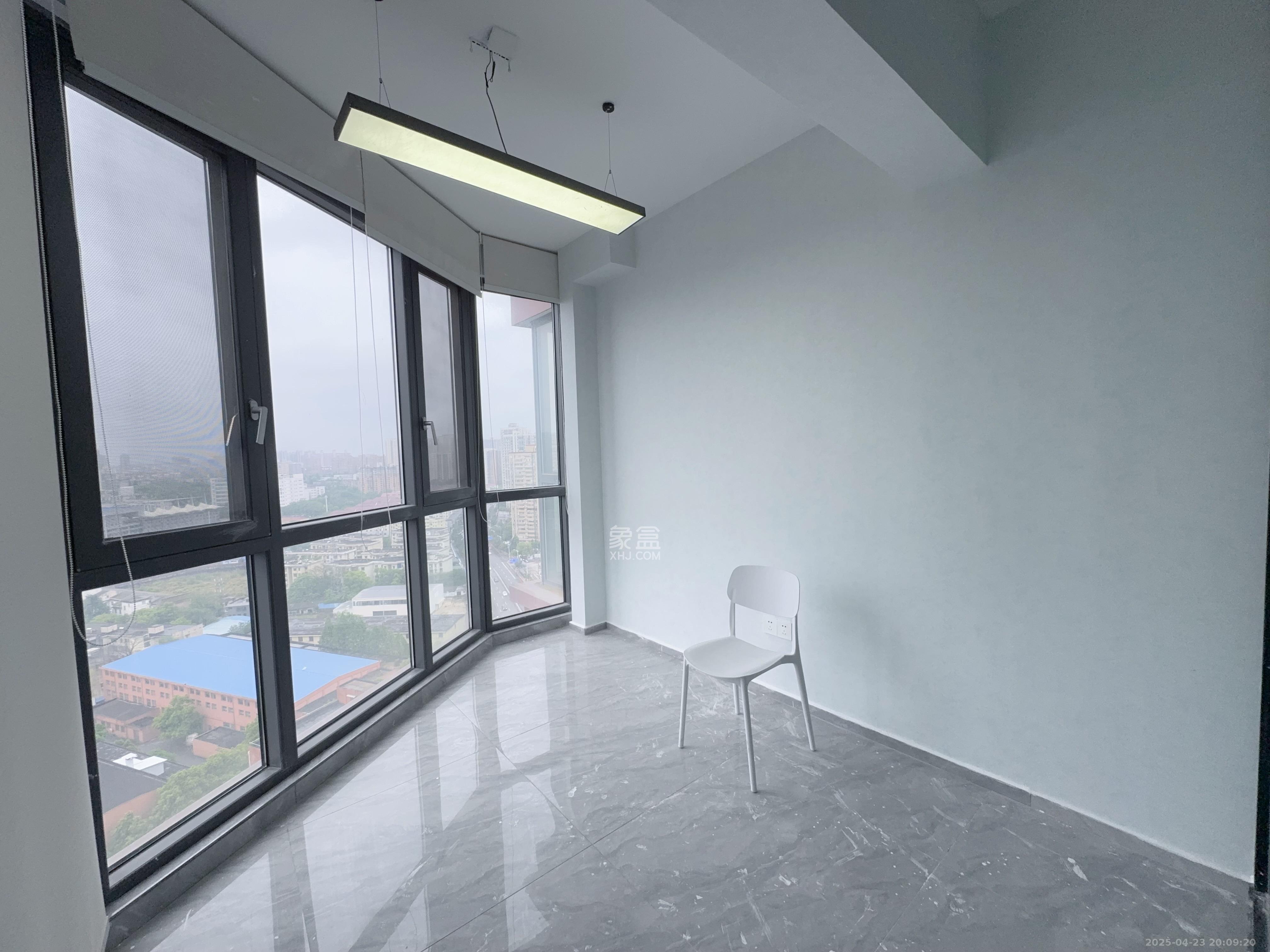 中云公寓 5室2厅2卫 5000.0元/月 中云公寓 5室2厅2卫 5000.0元/月室内图