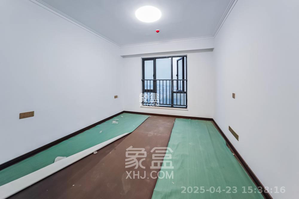 绿地长沙城际空间站(柏仕佳苑) 4室2厅2卫 3500.0元/月 绿地长沙城际空间站(柏仕佳苑) 4室2厅2卫 3500.0元/月室内图