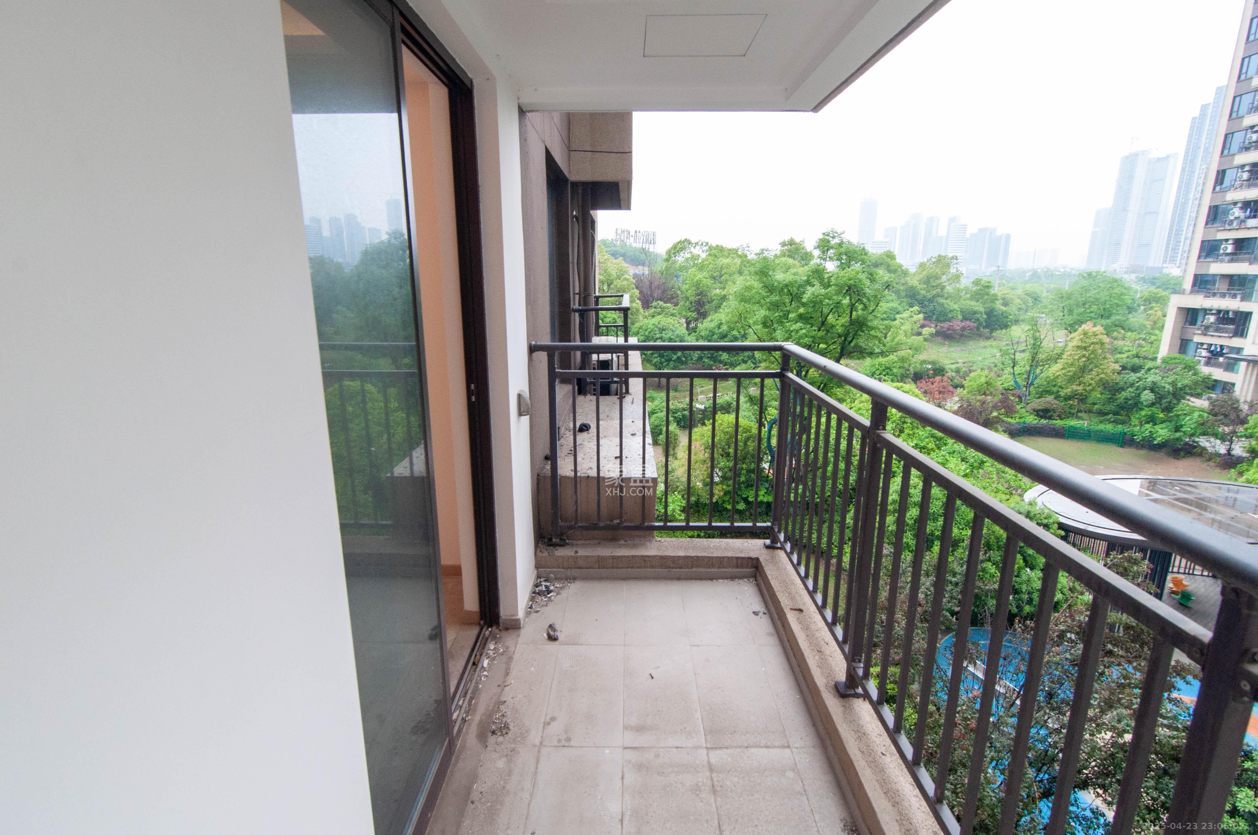 梅溪湖玺悦(新城金茂梦想玺悦) 4室2厅2卫 188.0万 梅溪湖玺悦(新城金茂梦想玺悦) 4室2厅2卫 188.0万其他