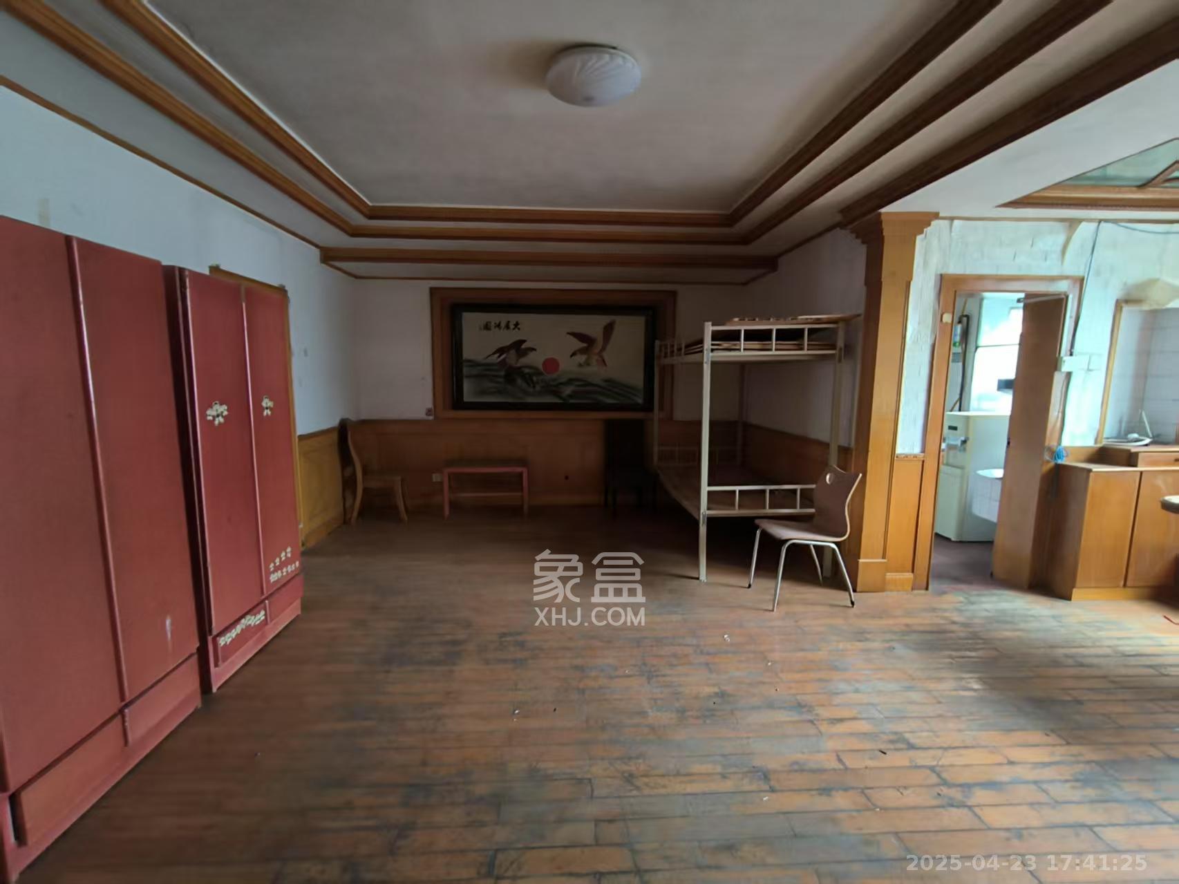 水絮塘散盘  3室1厅1卫    2000.0元/月 水絮塘散盘  3室1厅1卫    2000.0元/月