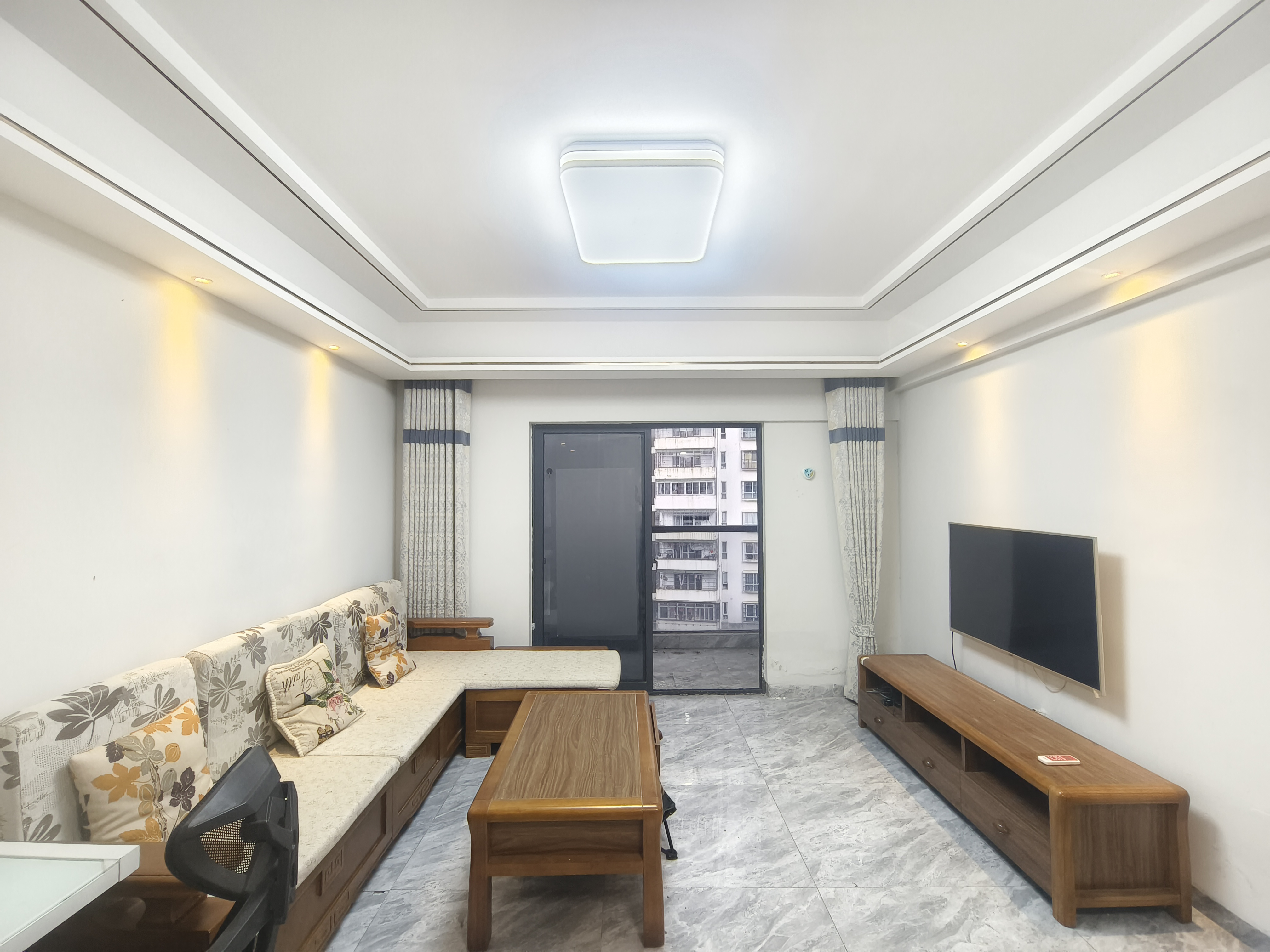 宇建国贸城  2室2厅1卫   3800.00元/月