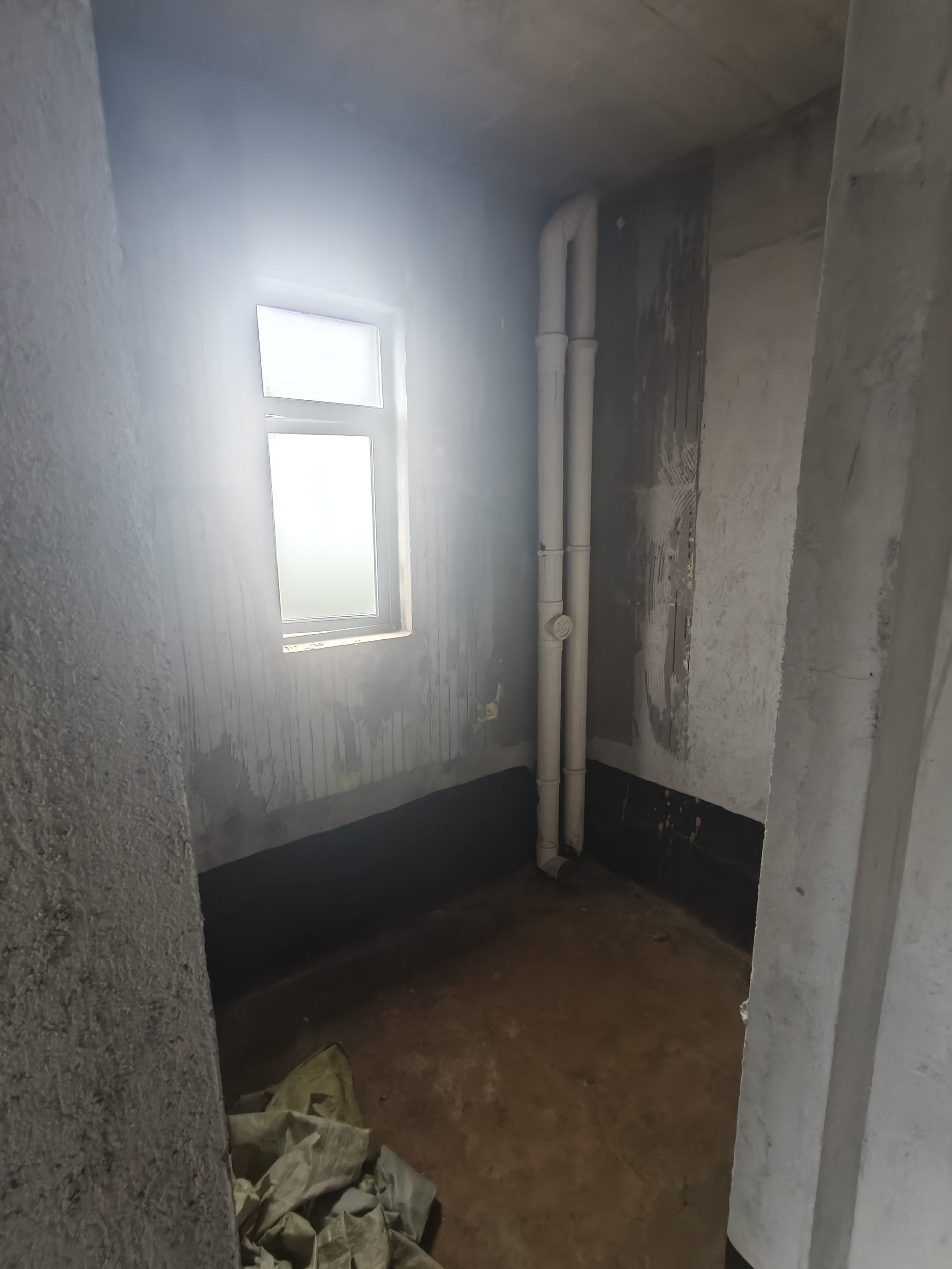 宁邦中心（二期公园里）  4室2厅2卫   80.00万客厅