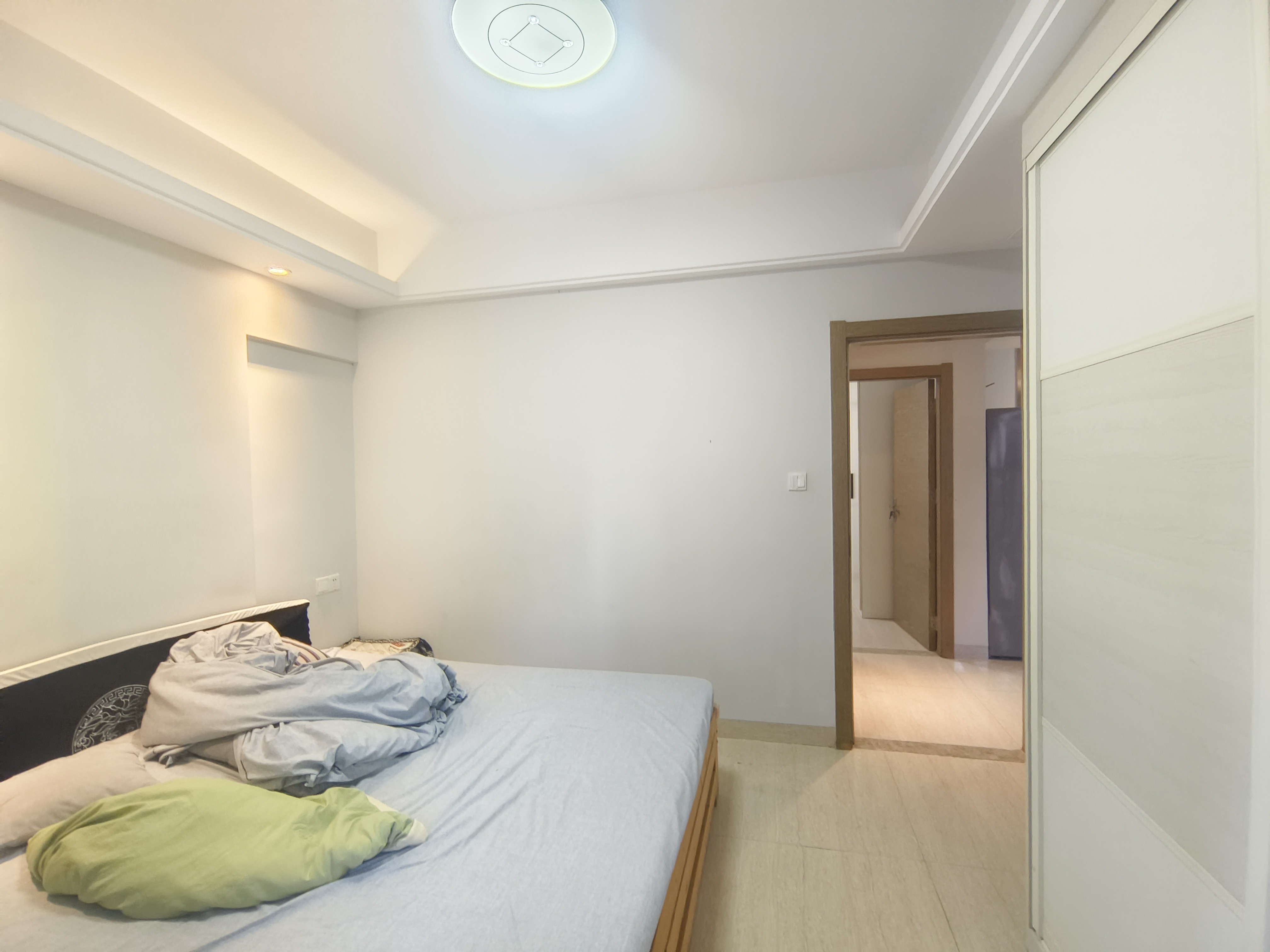 宇建国贸城 2室2厅1卫 3300.0元/月 宇建国贸城 2室2厅1卫 3300.0元/月室内图