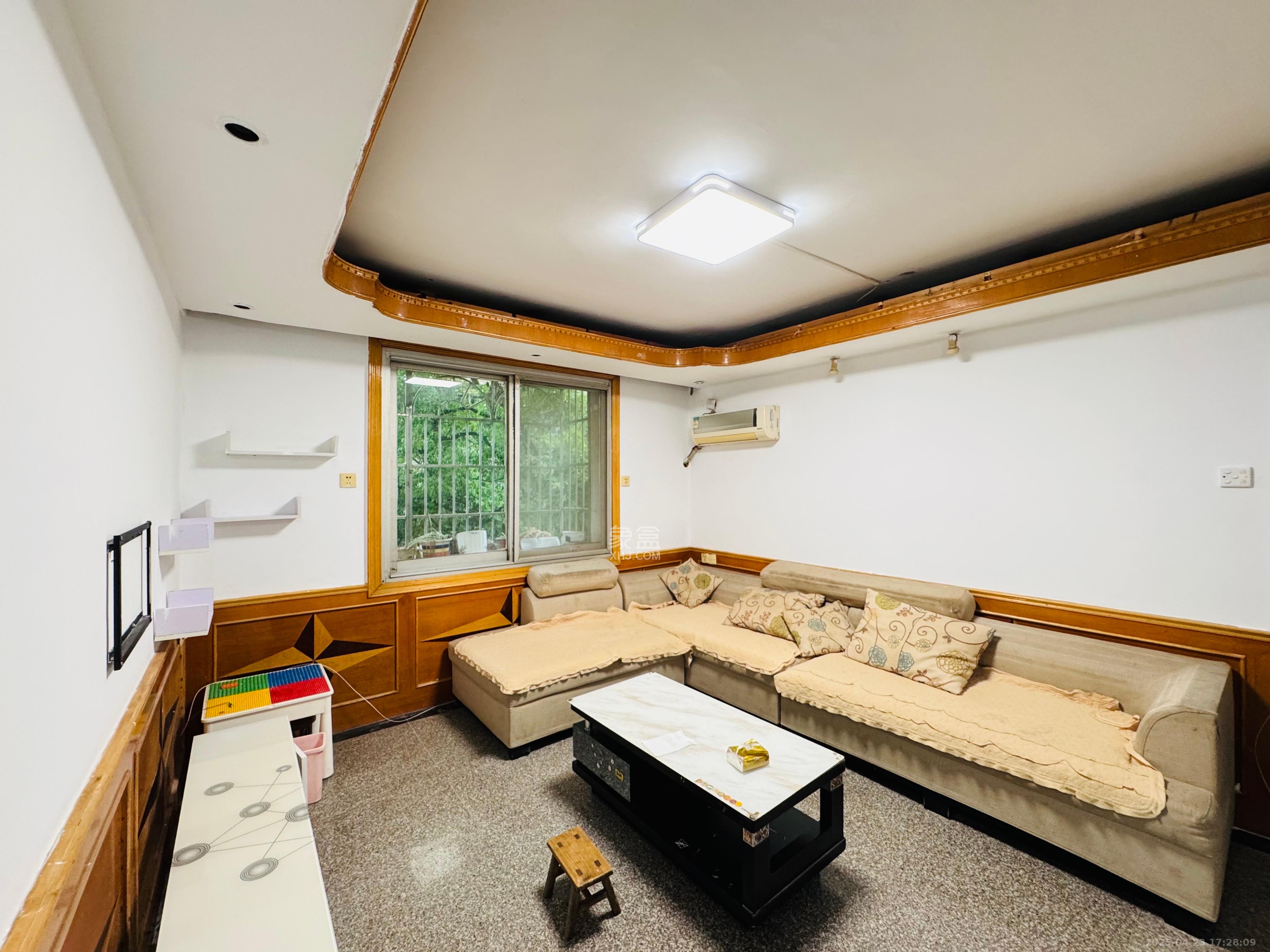 广厦新村 3室2厅1卫 1600.0元/月 广厦新村 3室2厅1卫 1600.0元/月室内图