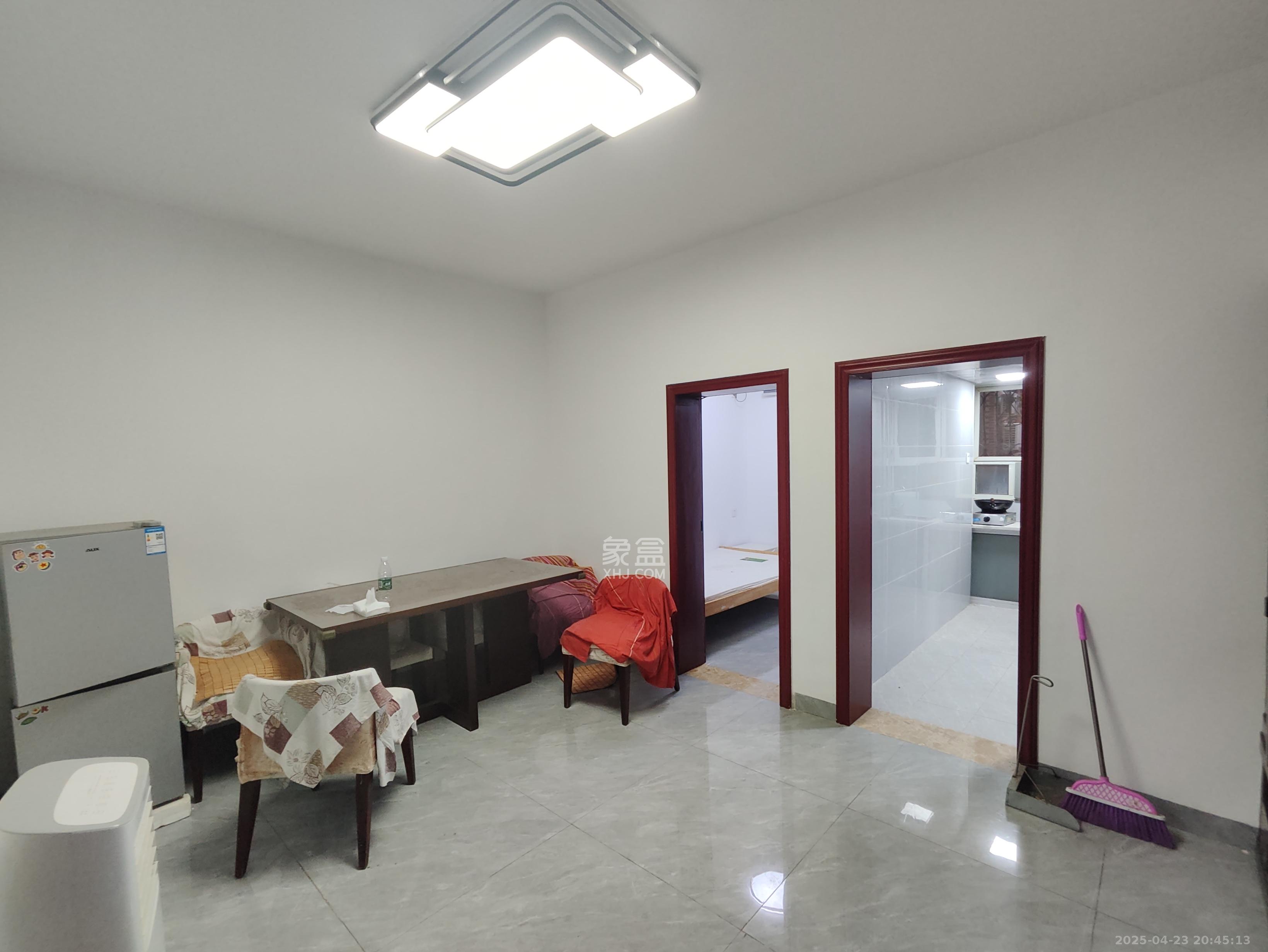 省建苑小区  2室1厅1卫   2400.00元/月