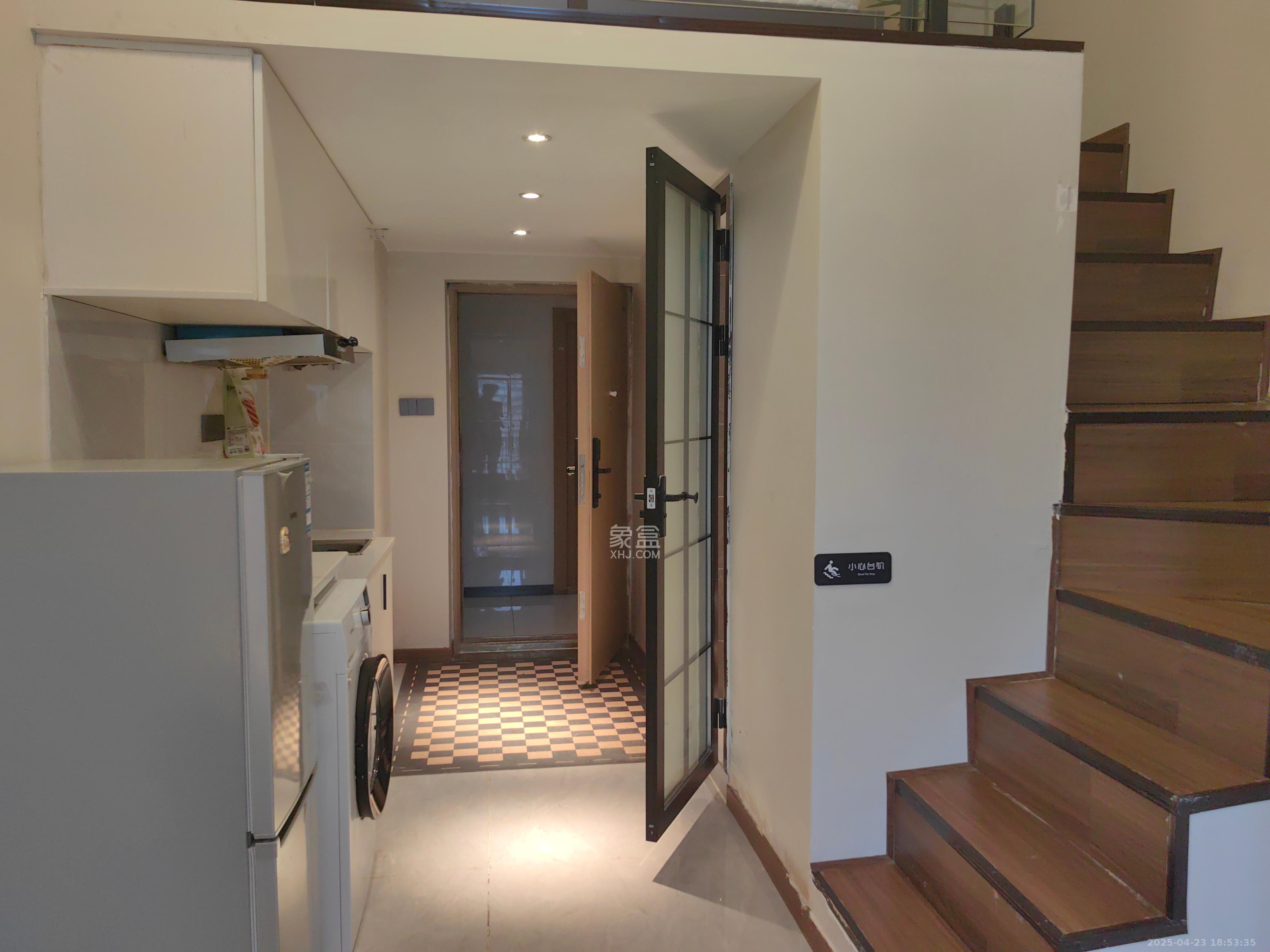 卓越江岸  2室1厅1卫    2000.0元/月 卓越江岸  2室1厅1卫    2000.0元/月室内图