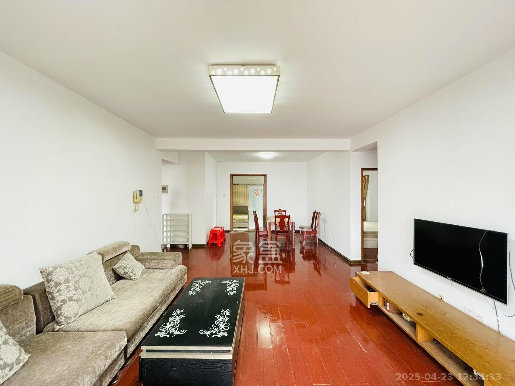 长沙紫金苑  3室1厅1卫    4300.0元/月 长沙紫金苑  3室1厅1卫    4300.0元/月室内图