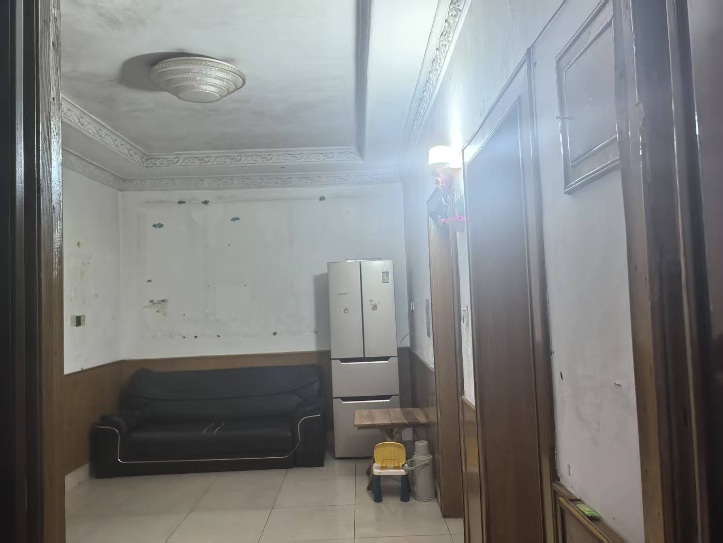 李家冲一村(杉木塘火电小区) 2室1厅1卫 16.8万 李家冲一村(杉木塘火电小区) 2室1厅1卫 16.8万室内图