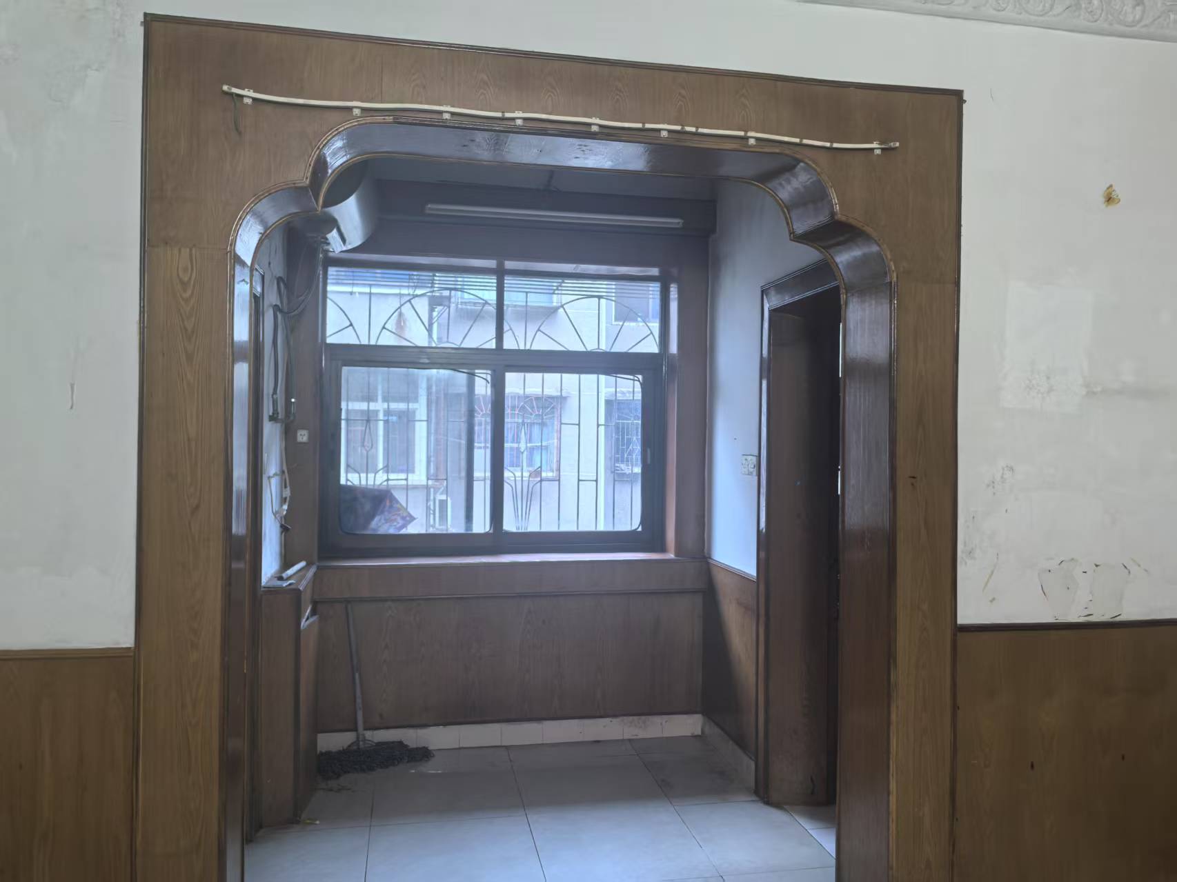 李家冲一村(杉木塘火电小区) 2室1厅1卫 16.8万 李家冲一村(杉木塘火电小区) 2室1厅1卫 16.8万室内图