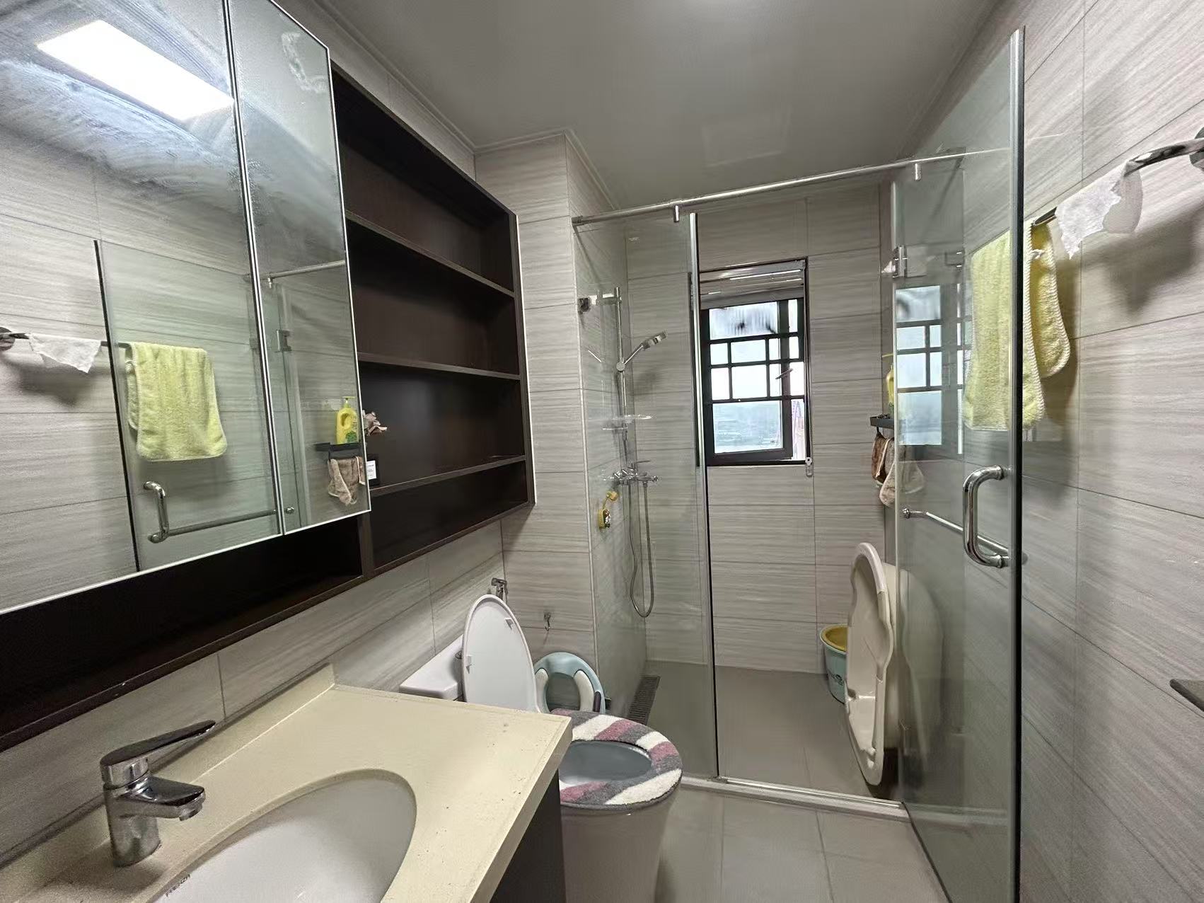 蓝溪谷 4室2厅2卫 92.8万 蓝溪谷 4室2厅2卫 92.8万室内图