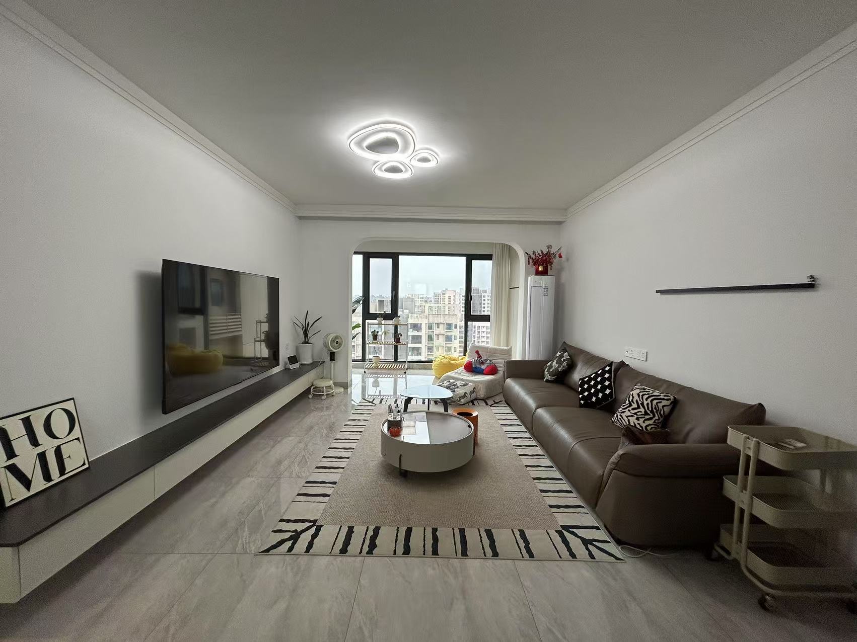 蓝溪谷 4室2厅2卫 92.8万 蓝溪谷 4室2厅2卫 92.8万室内图