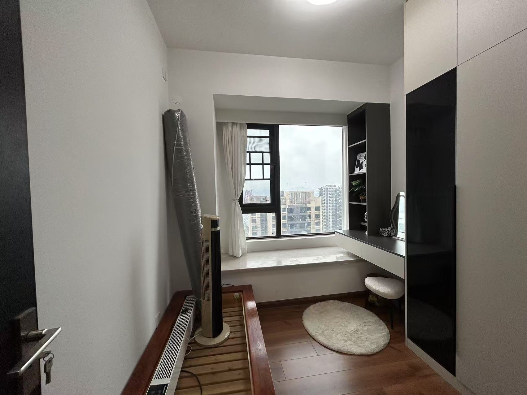 蓝溪谷 4室2厅2卫 92.8万 蓝溪谷 4室2厅2卫 92.8万室内图