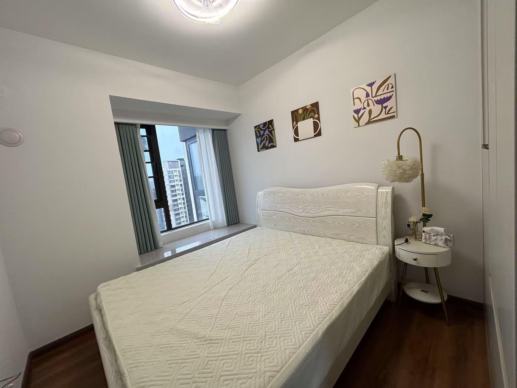 蓝溪谷 4室2厅2卫 92.8万 蓝溪谷 4室2厅2卫 92.8万室内图