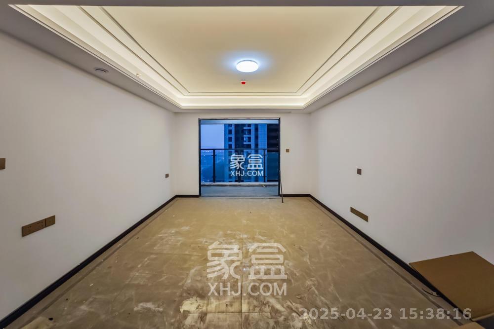 绿地长沙城际空间站(柏仕佳苑) 4室2厅2卫 3500.0元/月 绿地长沙城际空间站(柏仕佳苑) 4室2厅2卫 3500.0元/月室内图