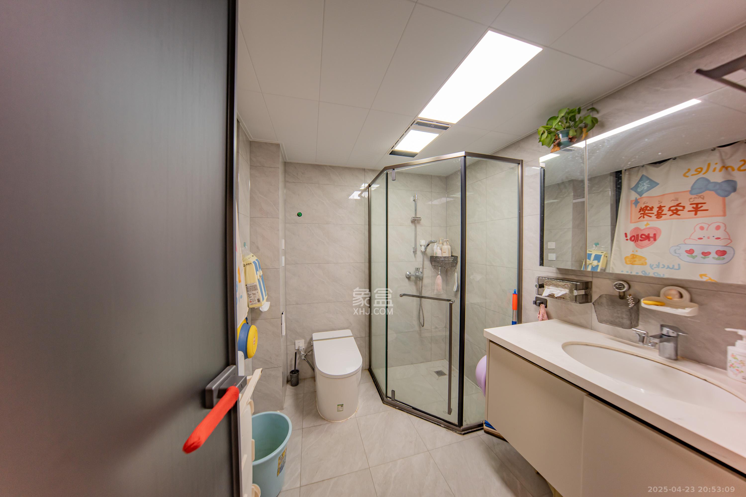 建投象山国际  4室2厅3卫    169.8万 建投象山国际  4室2厅3卫    169.8万卫生间