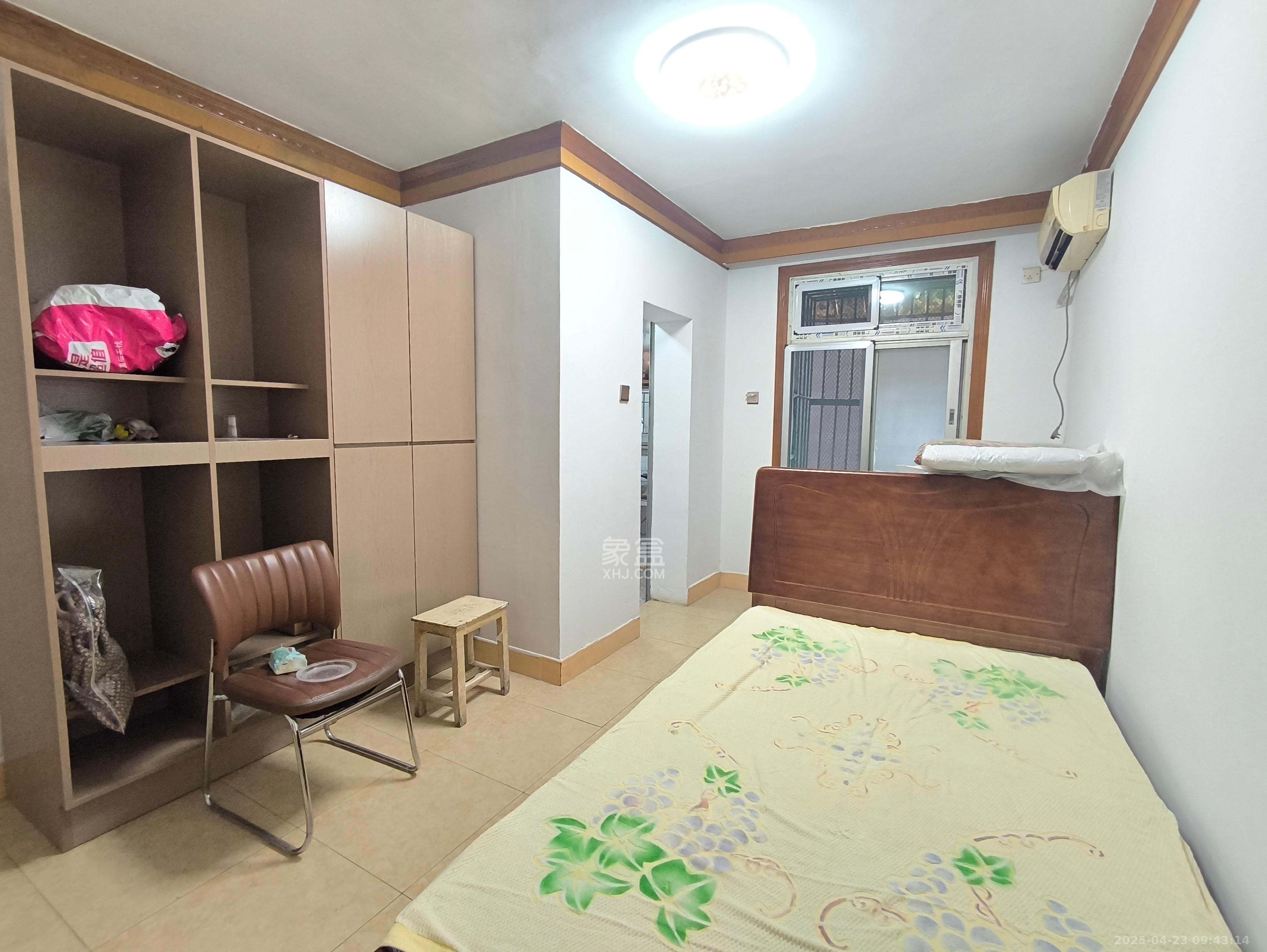 铜铝厂宿舍(居仁里11号)  1室1厅1卫    2500.0元/月 铜铝厂宿舍(居仁里11号)  1室1厅1卫    2500.0元/月室内图