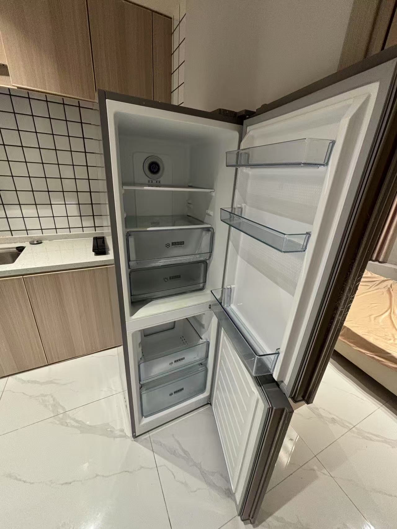 铨宝大厦  1室1厅1卫   1300.00元/月室内图