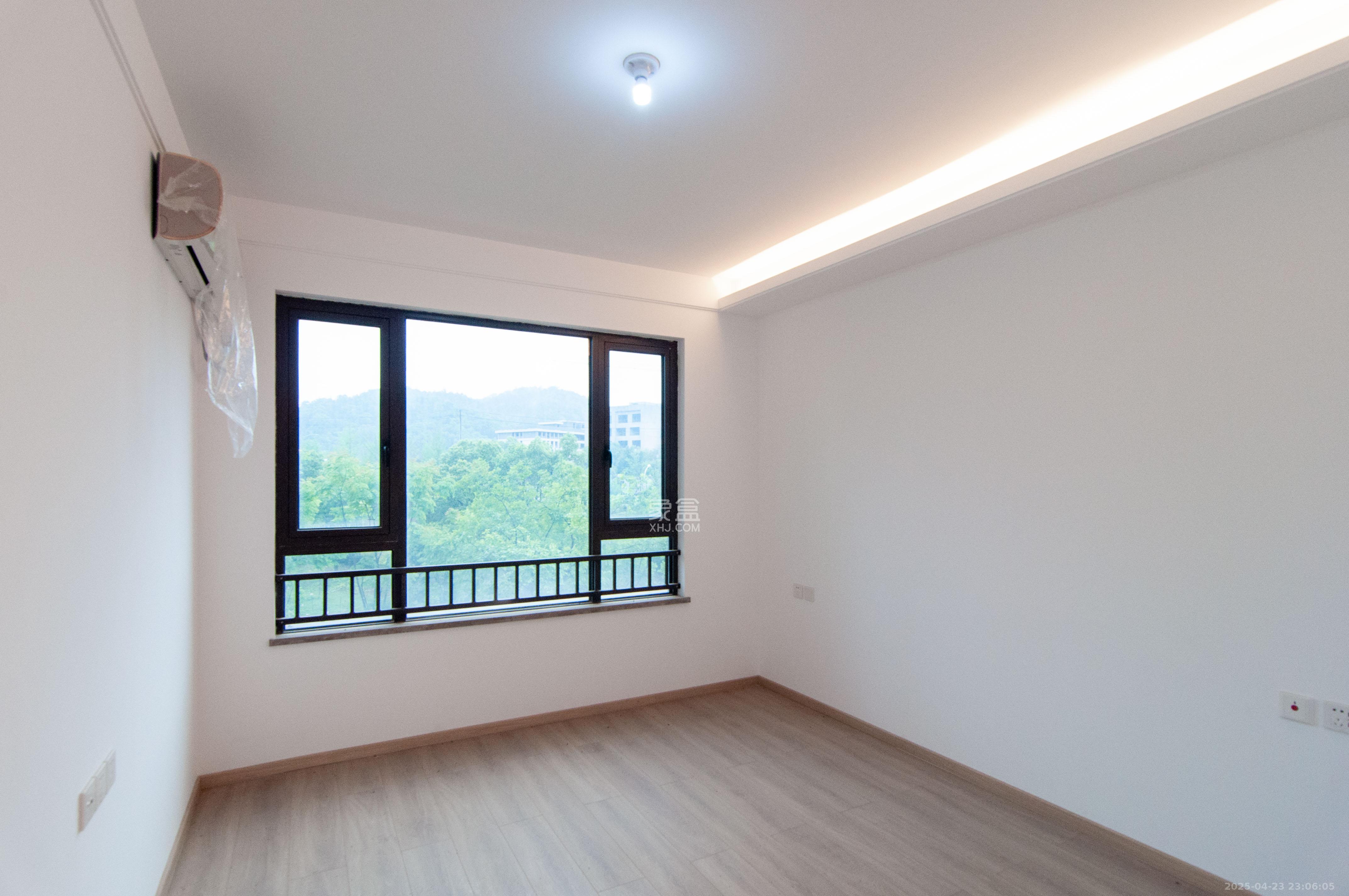 梅溪湖玺悦(新城金茂梦想玺悦) 4室2厅2卫 188.0万 梅溪湖玺悦(新城金茂梦想玺悦) 4室2厅2卫 188.0万其他