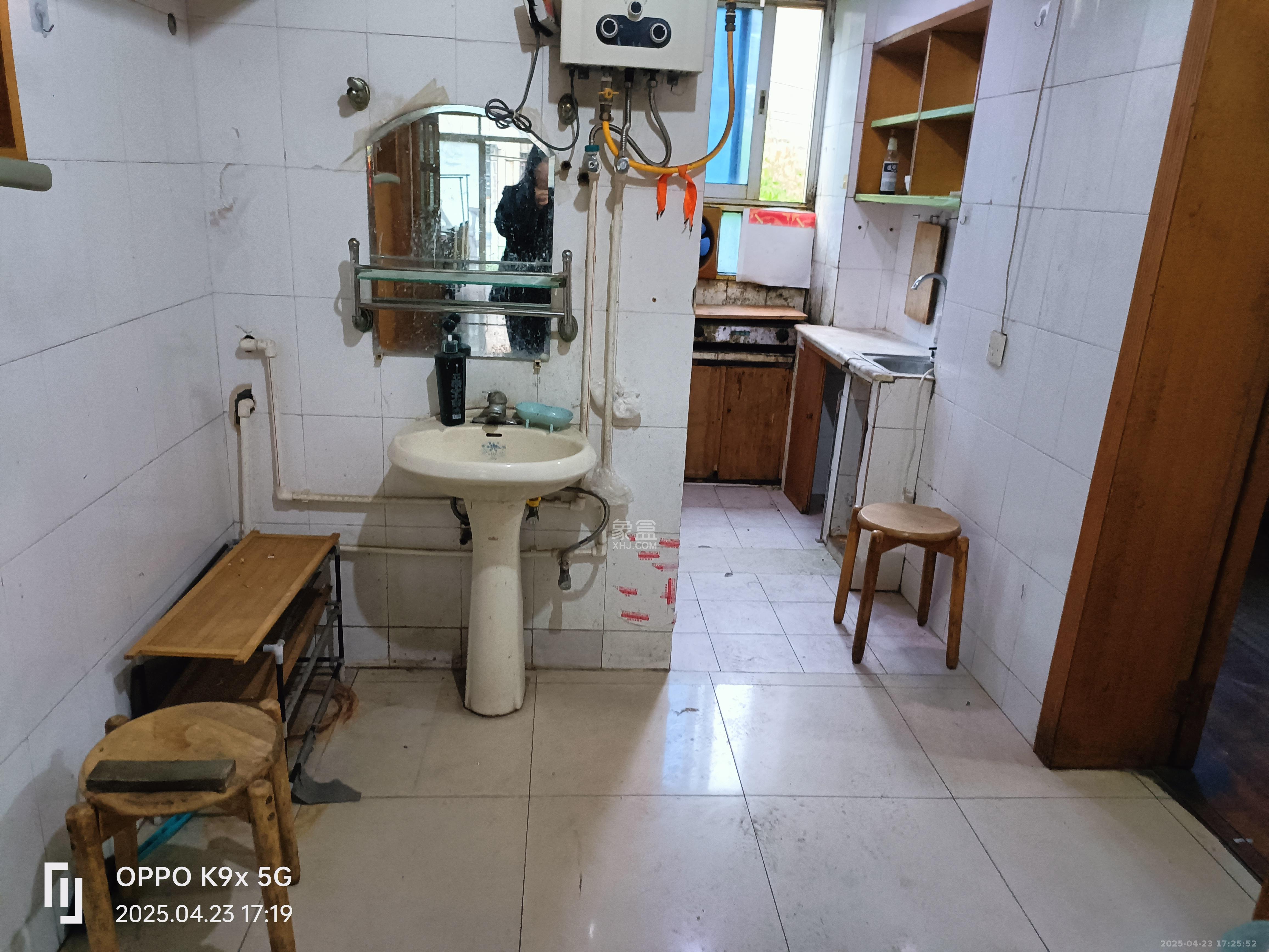 桂花二村 2室2厅1卫 1200.0元/月 桂花二村 2室2厅1卫 1200.0元/月室内图