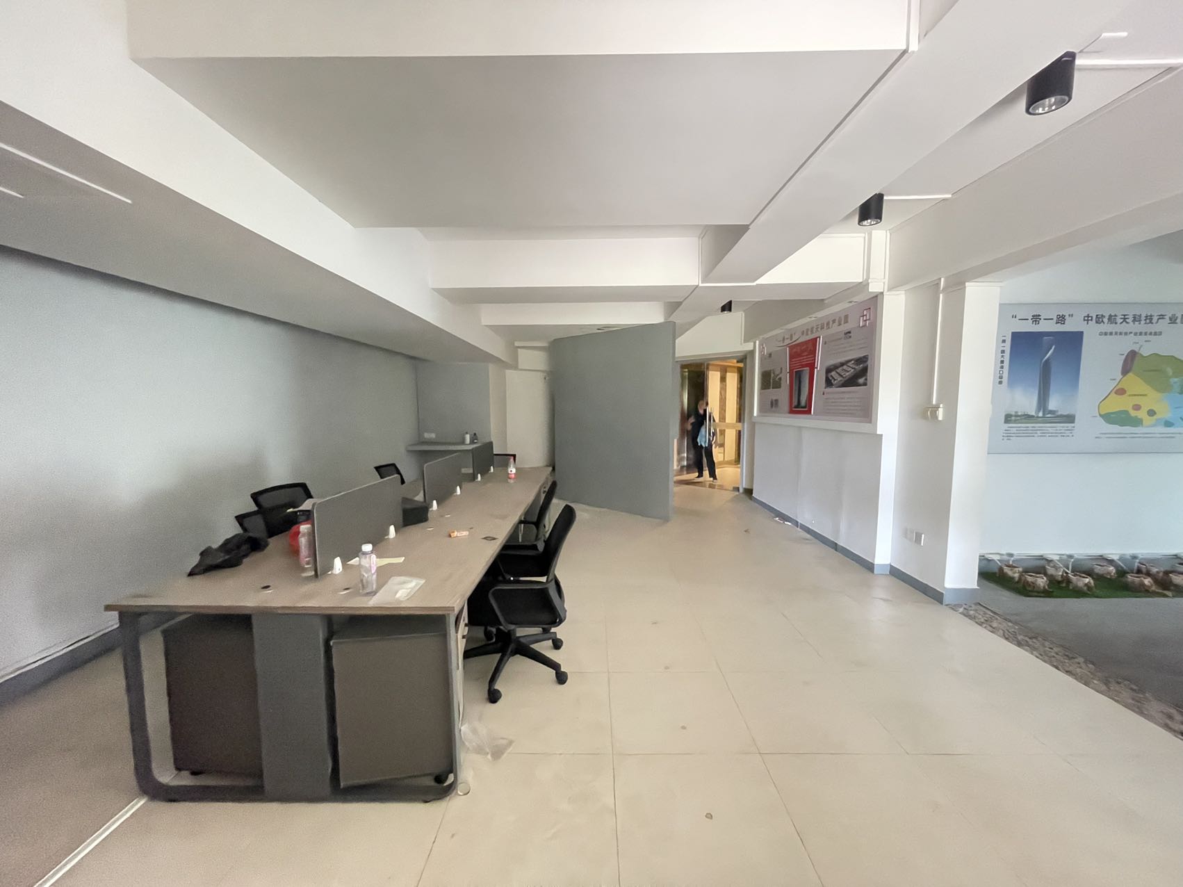 半山花园 5室2厅2卫 10000.0元/月 半山花园 5室2厅2卫 10000.0元/月户型图