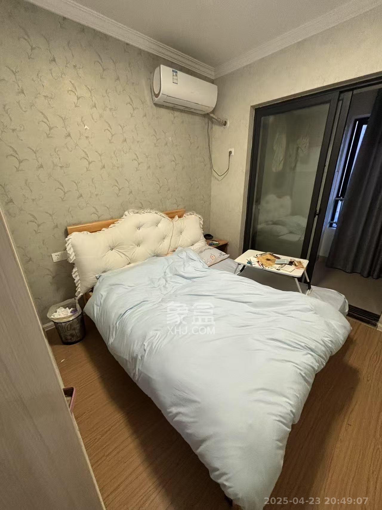 天鸿天府（天鸿中央大院）  2室2厅1卫   2000.00元/月室内图