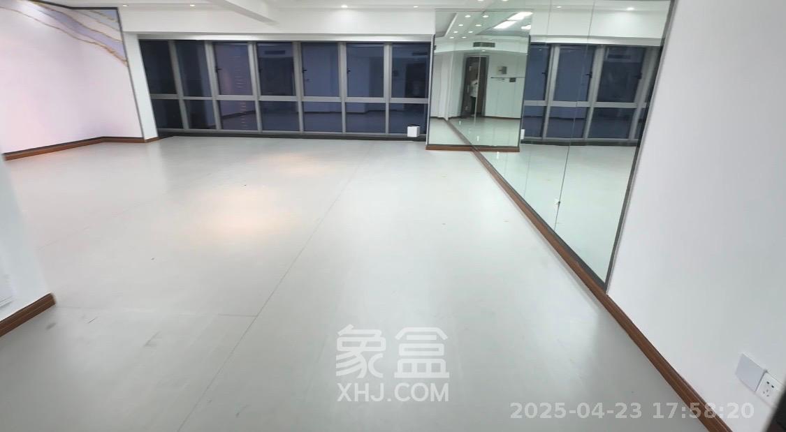 保利国际广场 1室1厅1卫 5000.0元/月 保利国际广场 1室1厅1卫 5000.0元/月室内图