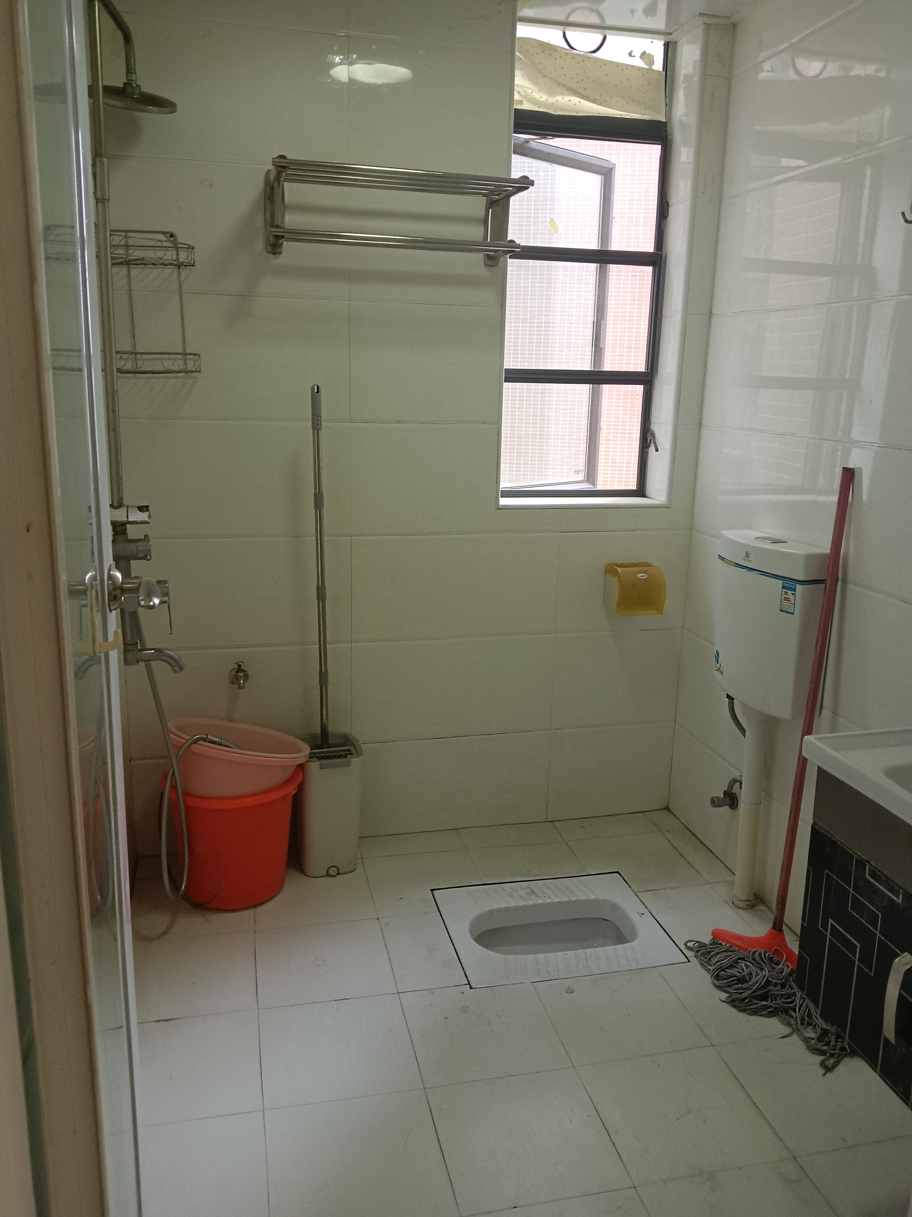 中泰峰境  2室2厅2卫   1700.00元/月室内图