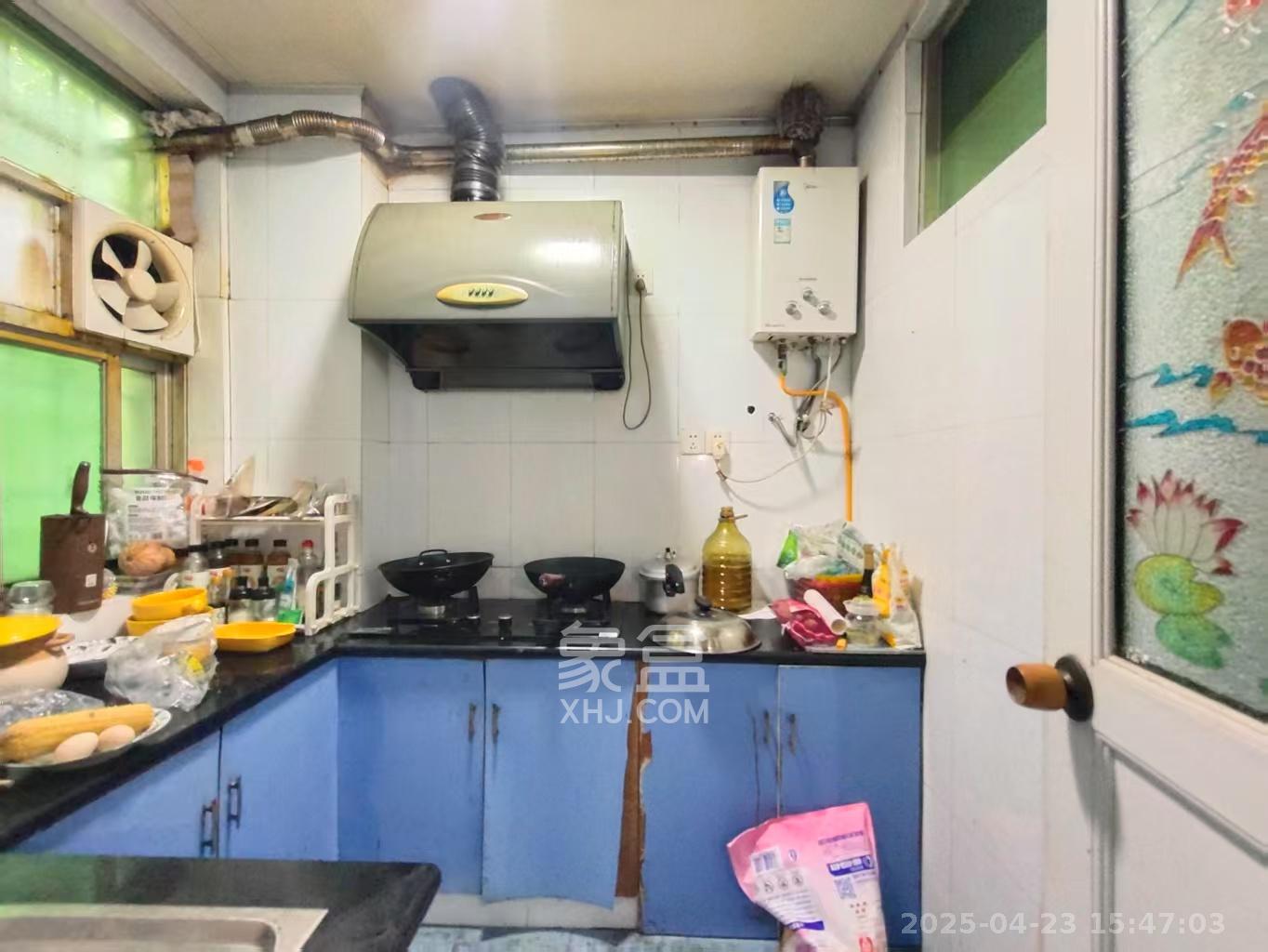 马王堆陶瓷建材新城  2室2厅2卫   1800.00元/月室内图