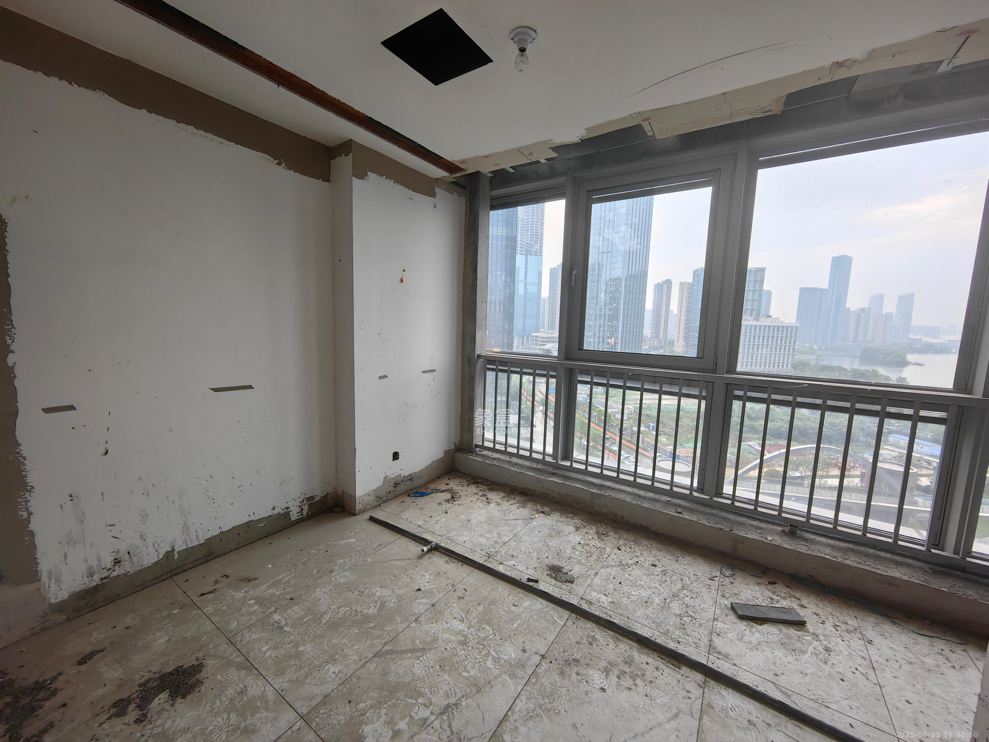 正荣梅溪紫阙台 4室2厅4卫 10000.0元/月 正荣梅溪紫阙台 4室2厅4卫 10000.0元/月室内图