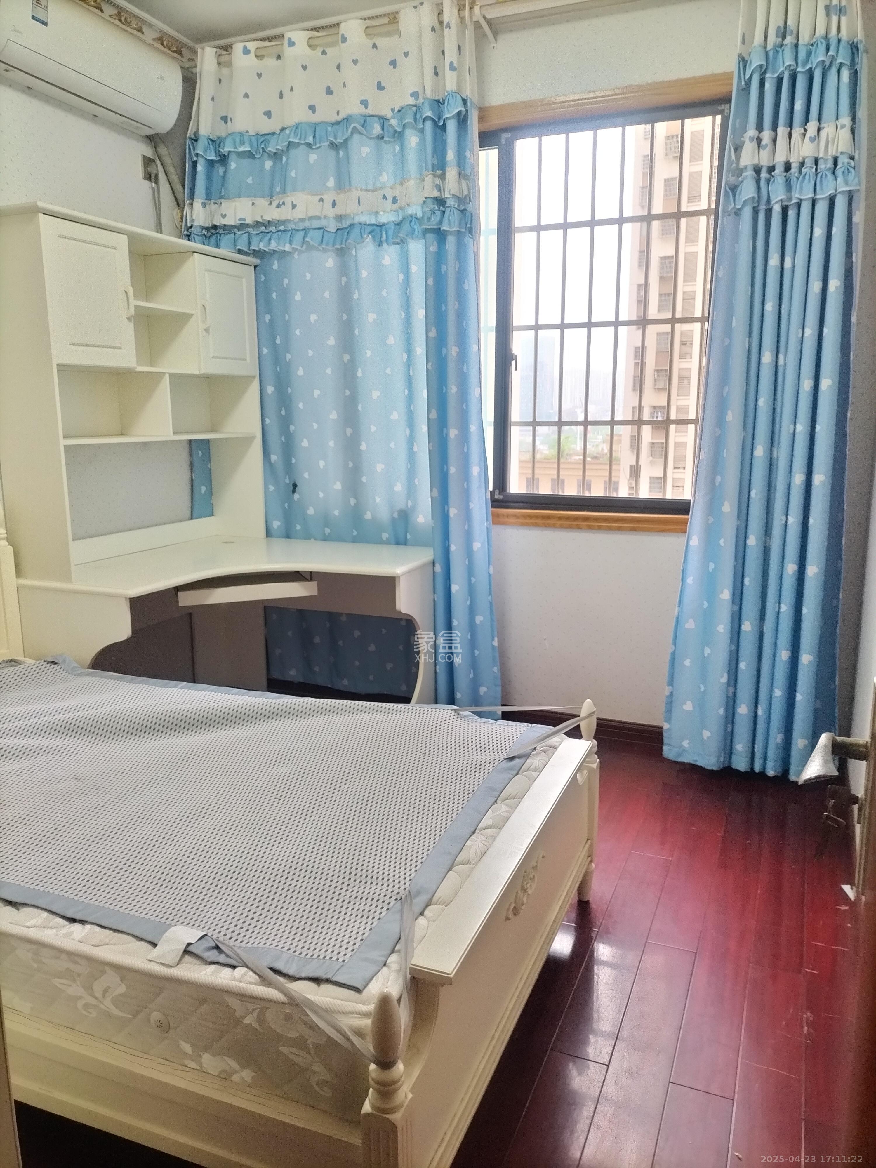 嘉顺苑  3室2厅2卫   2600.00元/月室内图