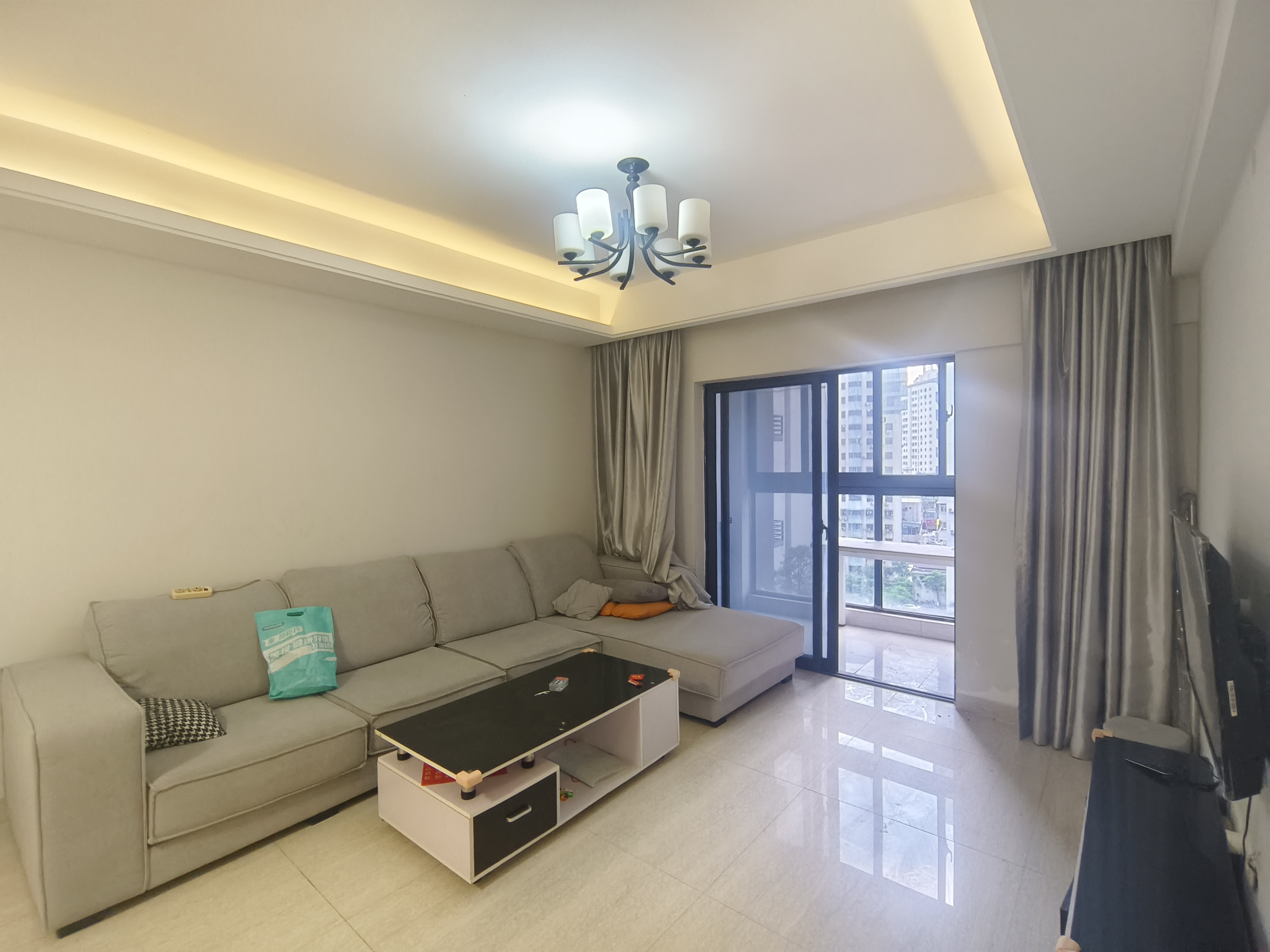 宇建国贸城 2室2厅1卫 3300.0元/月 宇建国贸城 2室2厅1卫 3300.0元/月室内图