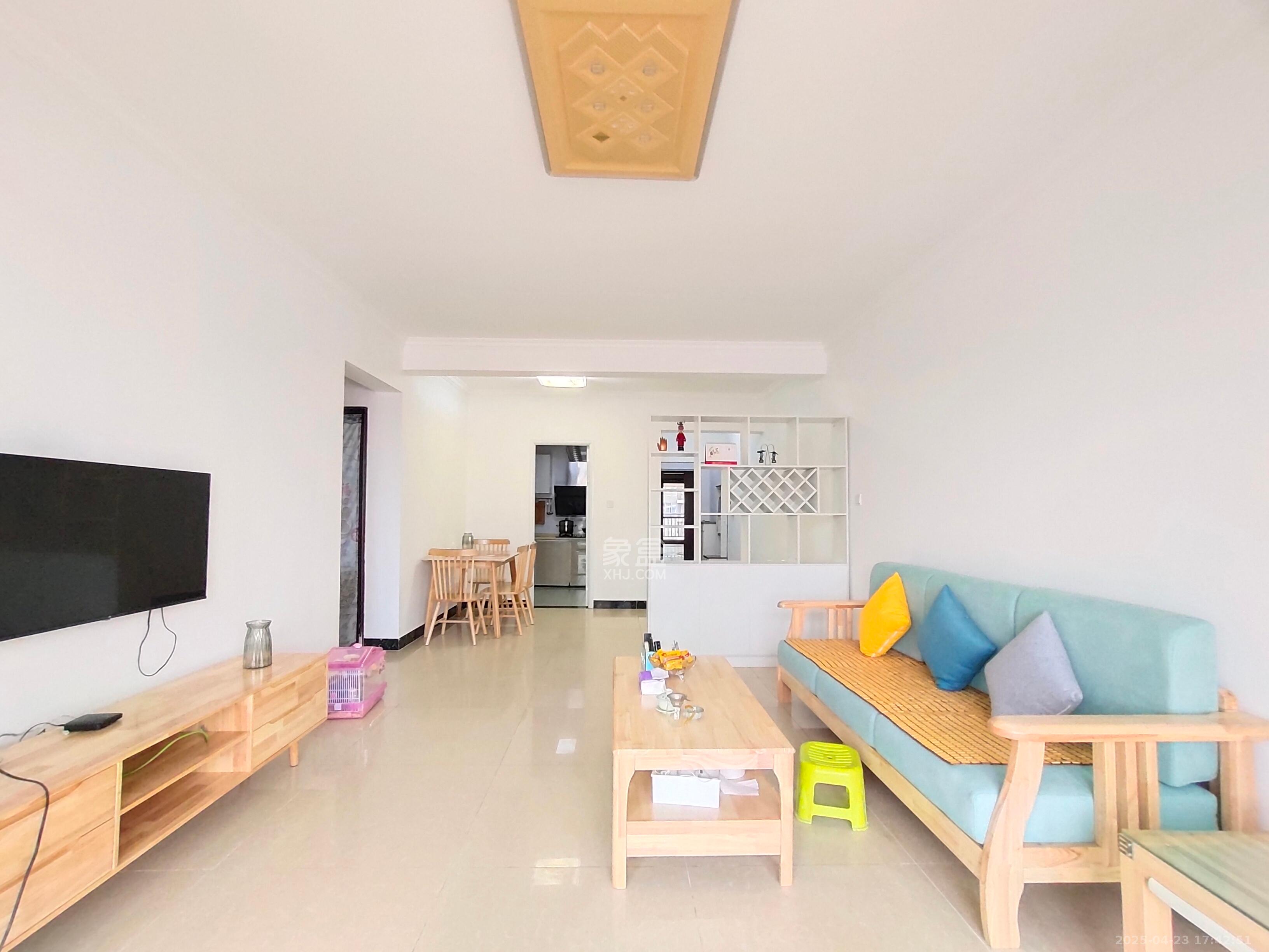 融科东南海 3室2厅1卫 2500.0元/月 融科东南海 3室2厅1卫 2500.0元/月室内图