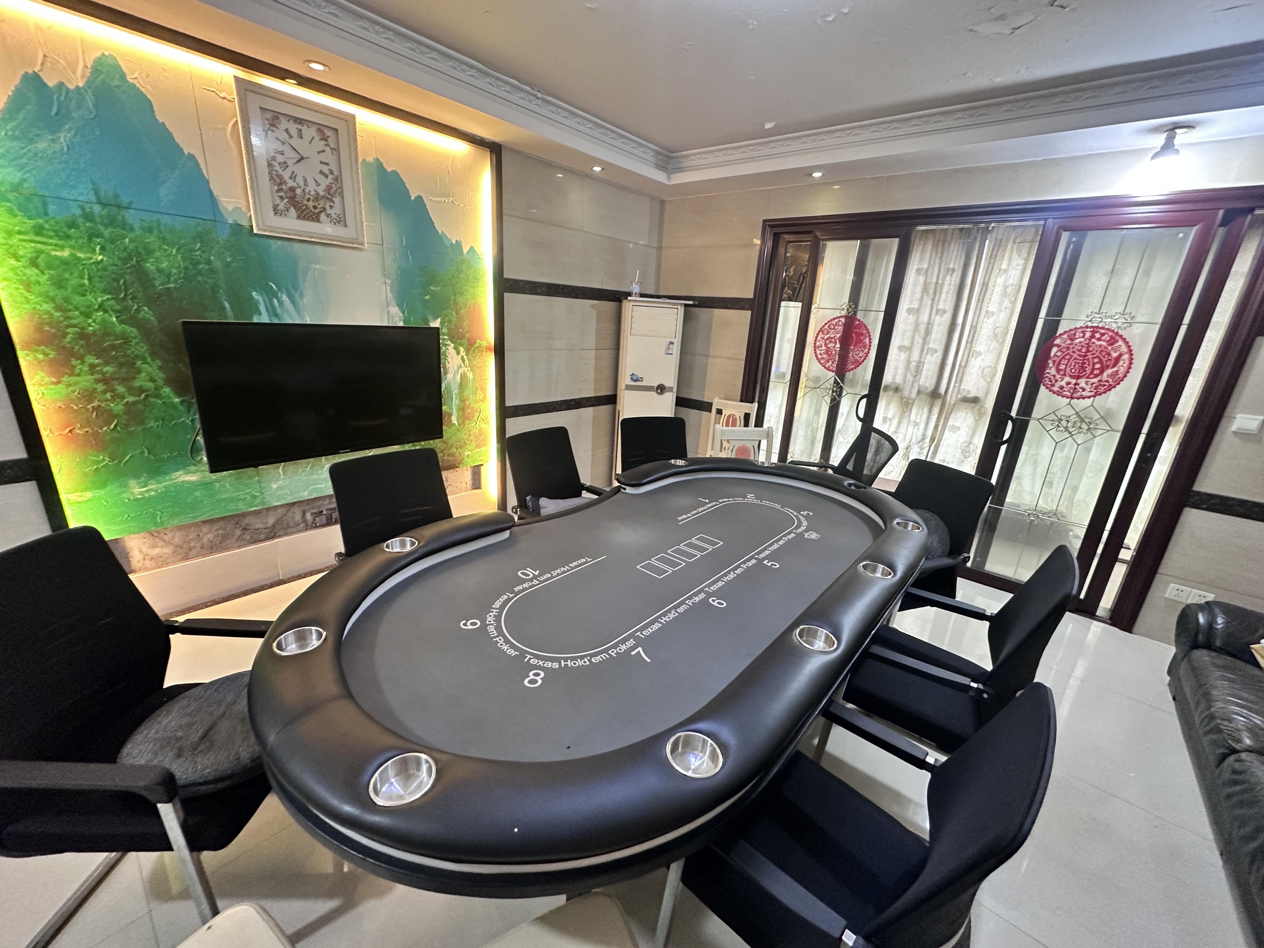 冠都现代城（冠都幸福彼岸）  4室2厅2卫   2800.00元/月室内图