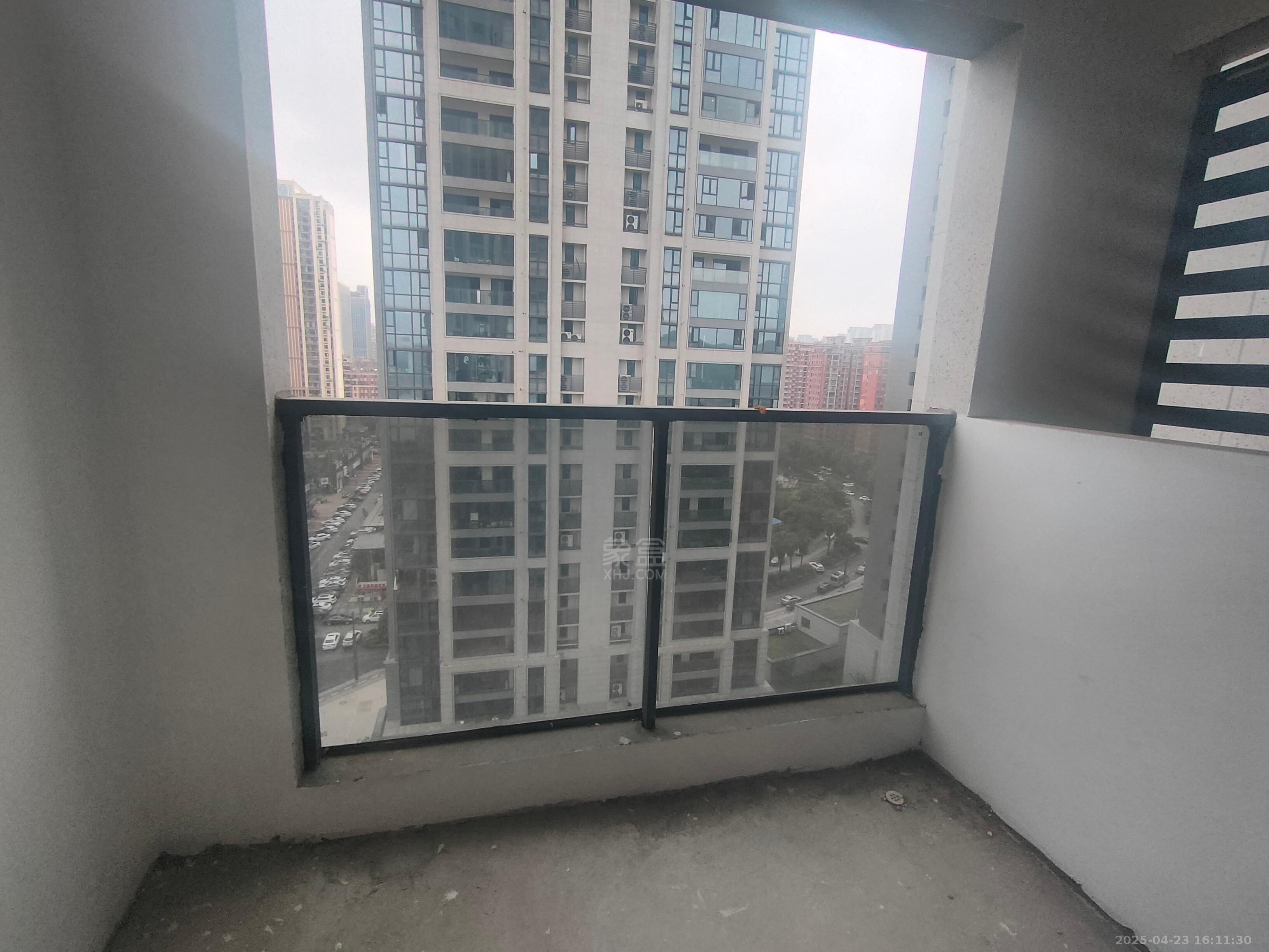 尚格阅天下 4室2厅2卫 1500.0元/月 尚格阅天下 4室2厅2卫 1500.0元/月室内图