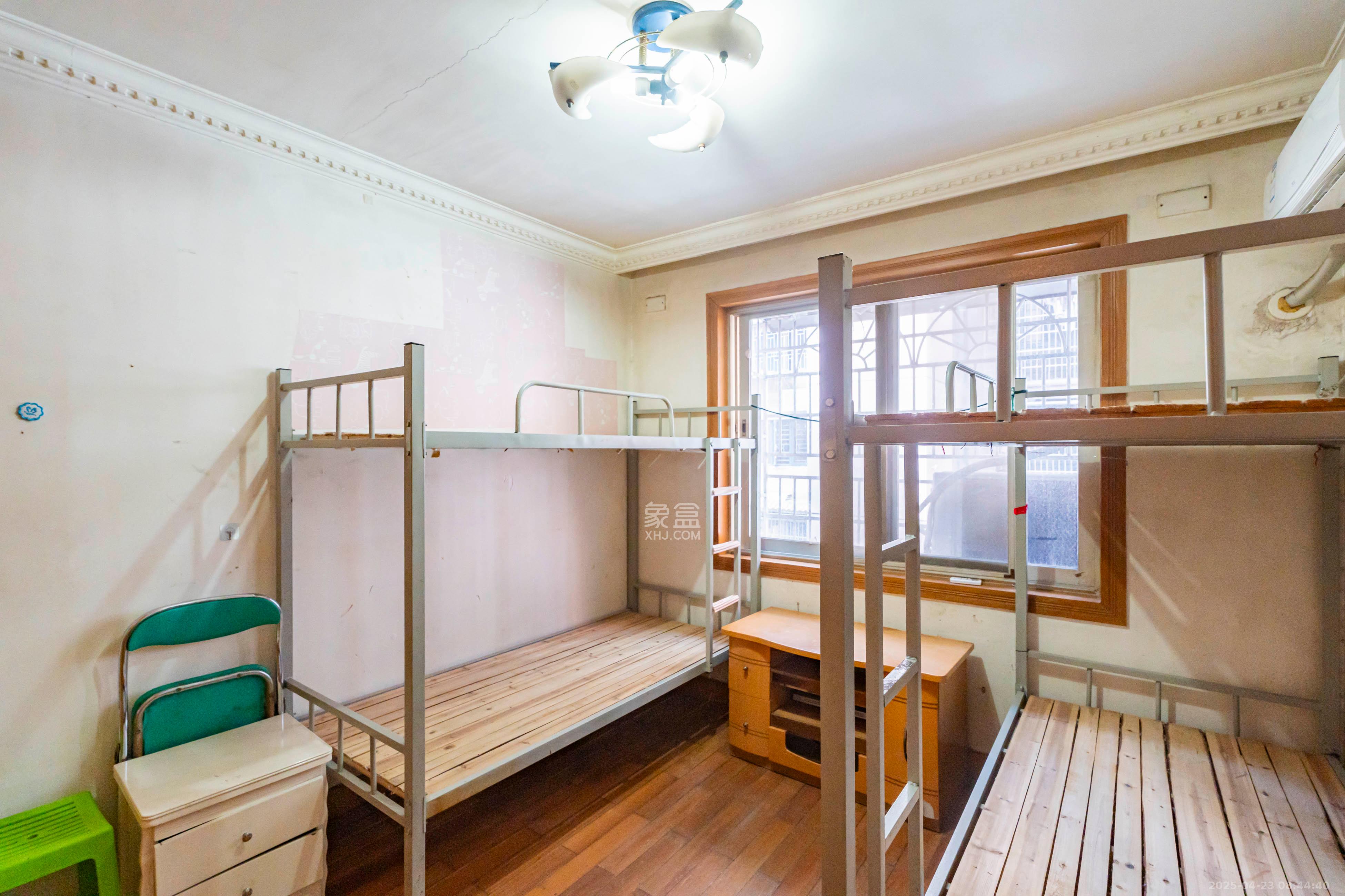 兴汉门公寓 3室2厅2卫 3400.0元/月 兴汉门公寓 3室2厅2卫 3400.0元/月室内图