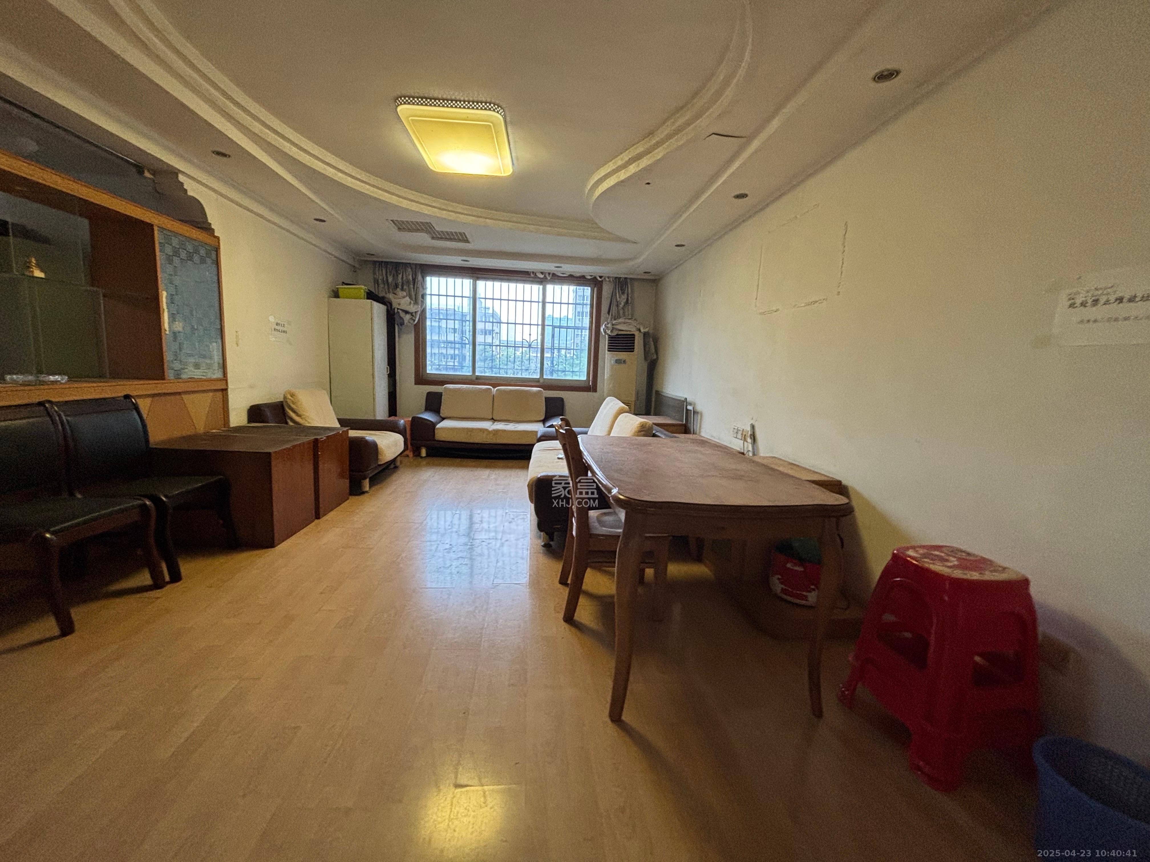 赤岗苑 3室1厅1卫 1800.0元/月 赤岗苑 3室1厅1卫 1800.0元/月室内图