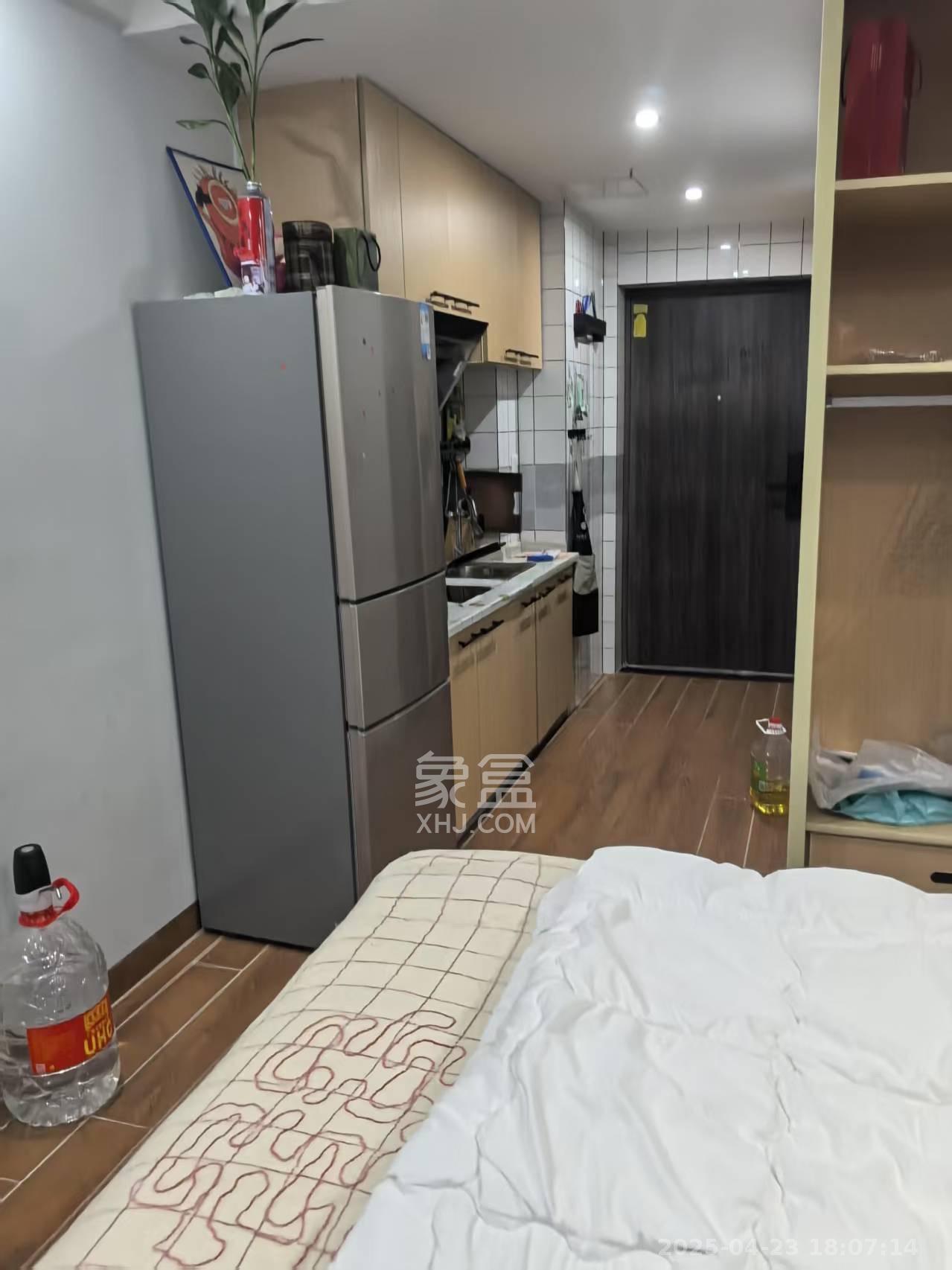 龙湖湘江星座（祺鑫星座公寓）  1室1厅1卫   1600.00元/月室内图