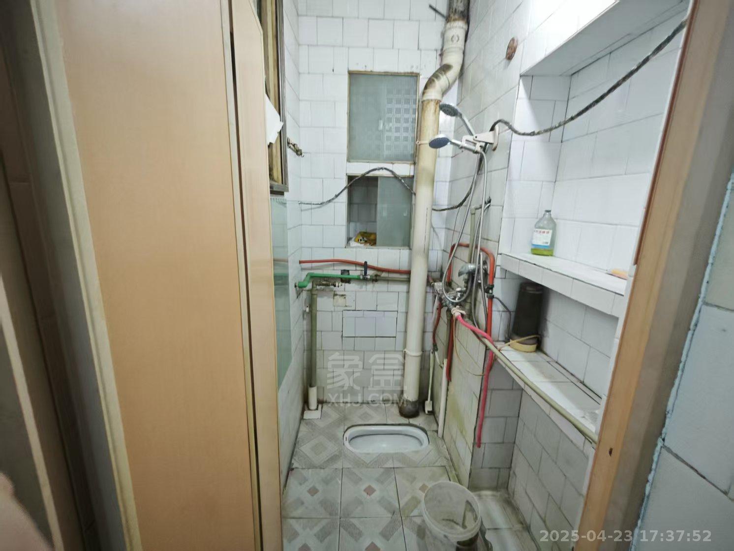 曹家巷一村 2室2厅1卫 800.0元/月 曹家巷一村 2室2厅1卫 800.0元/月室内图