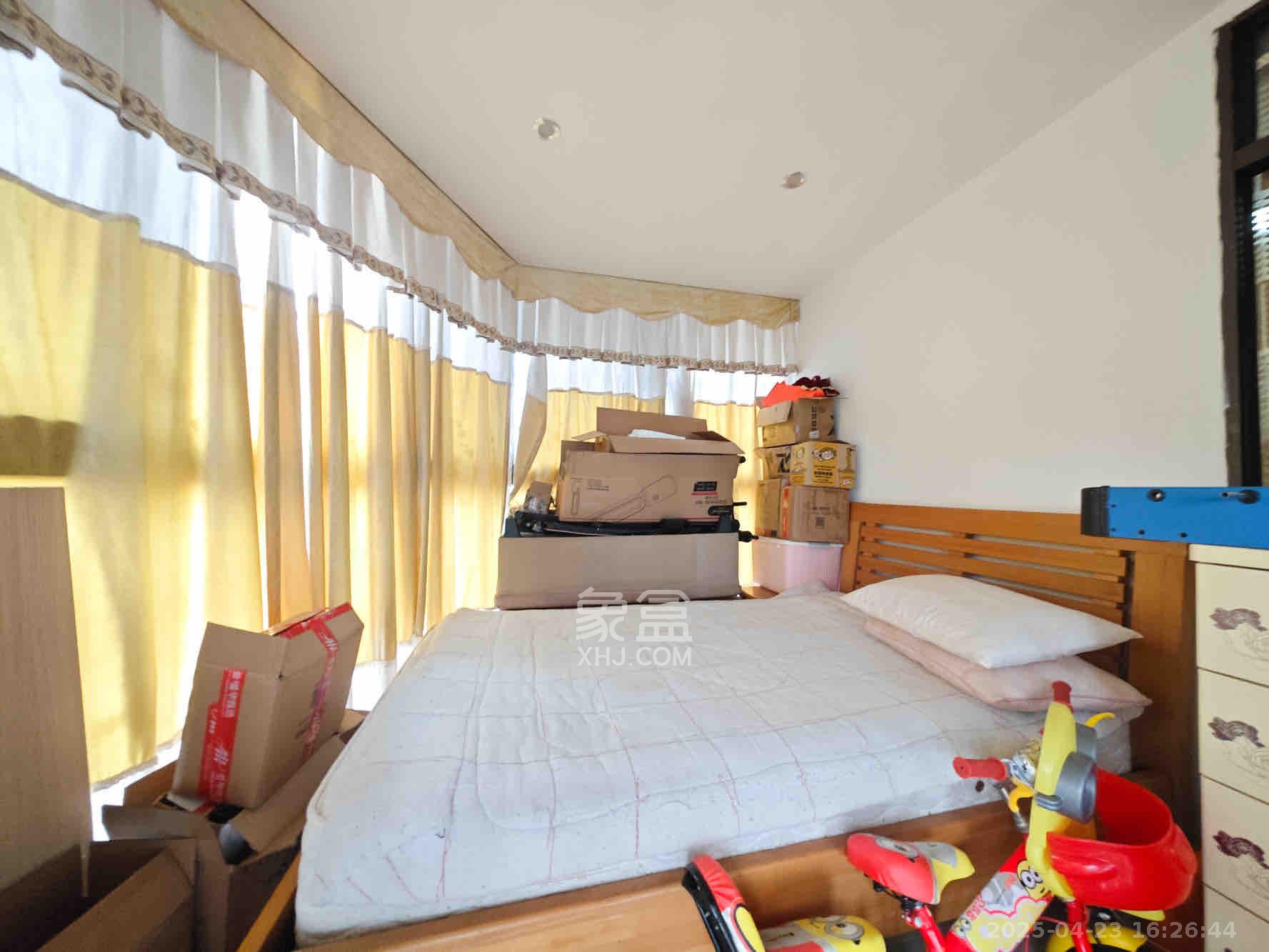 德庆水韵山城 4室3厅1卫 3800.0元/月 德庆水韵山城 4室3厅1卫 3800.0元/月室内图