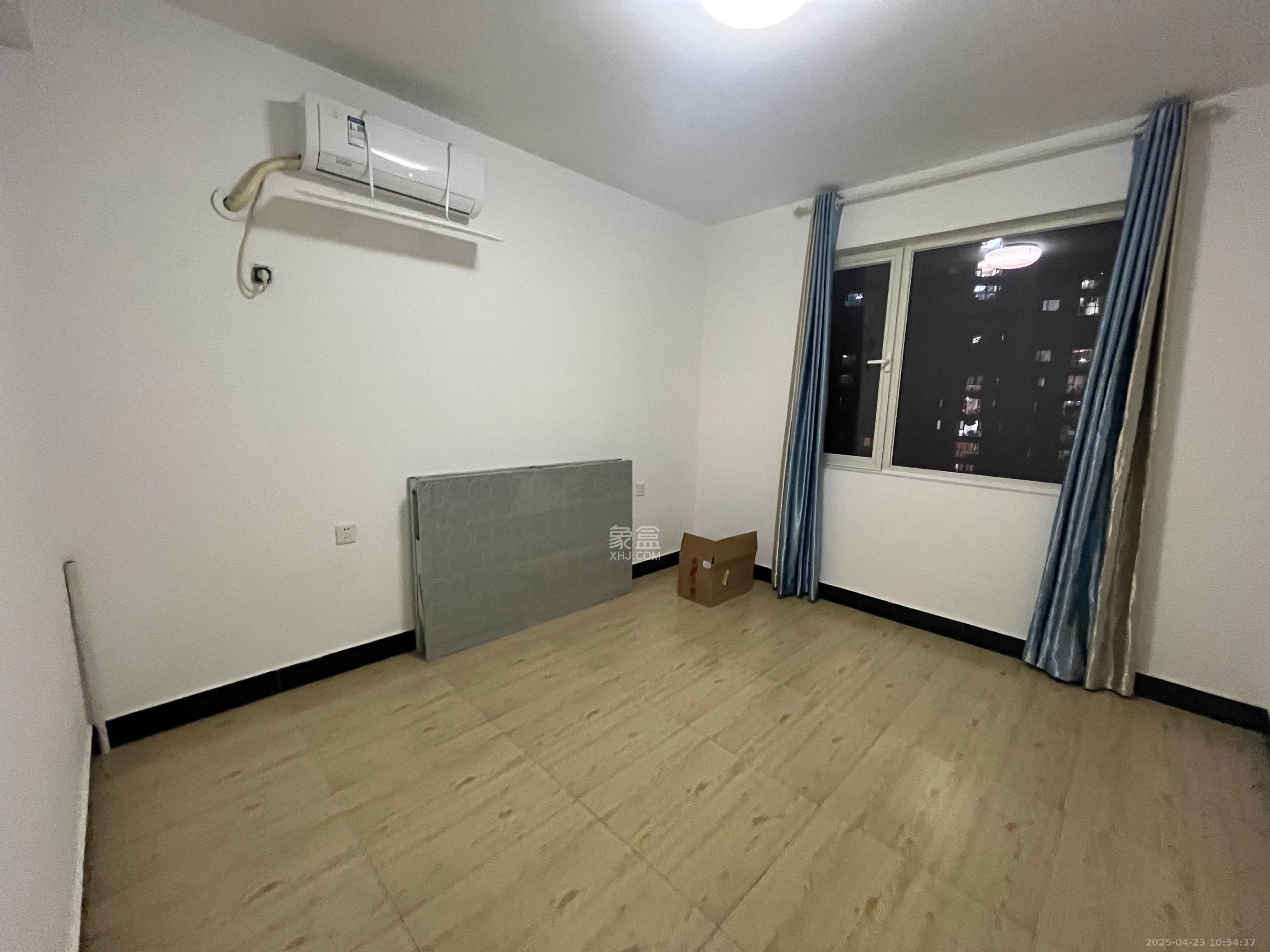 北辰三角洲E4区  4室2厅2卫   3400.00元/月室内图