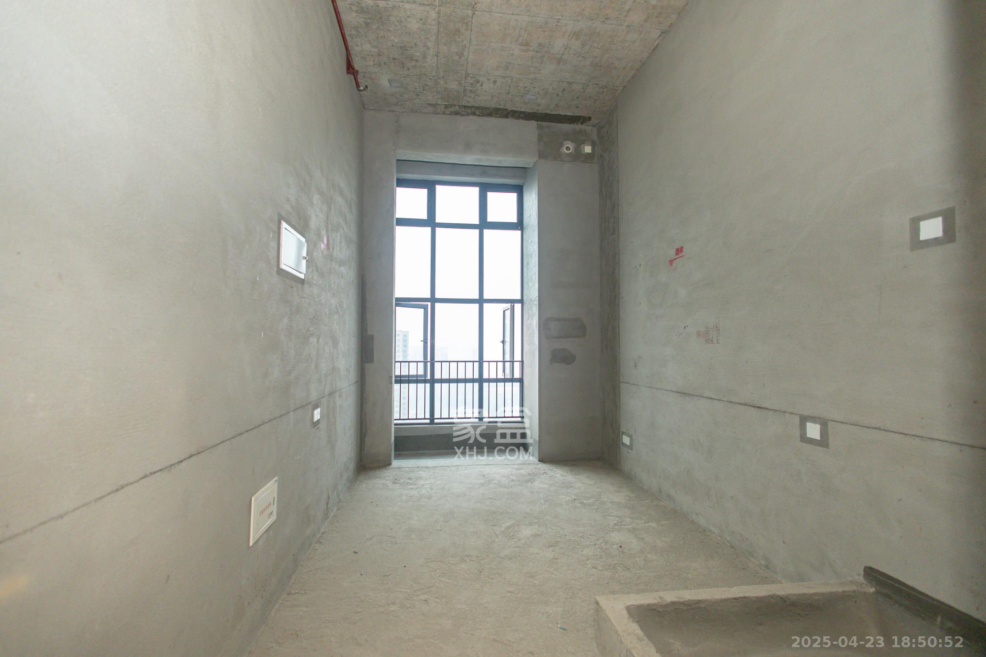 新长海漓湘悦 2室1厅1卫 22.0万 新长海漓湘悦 2室1厅1卫 22.0万客厅