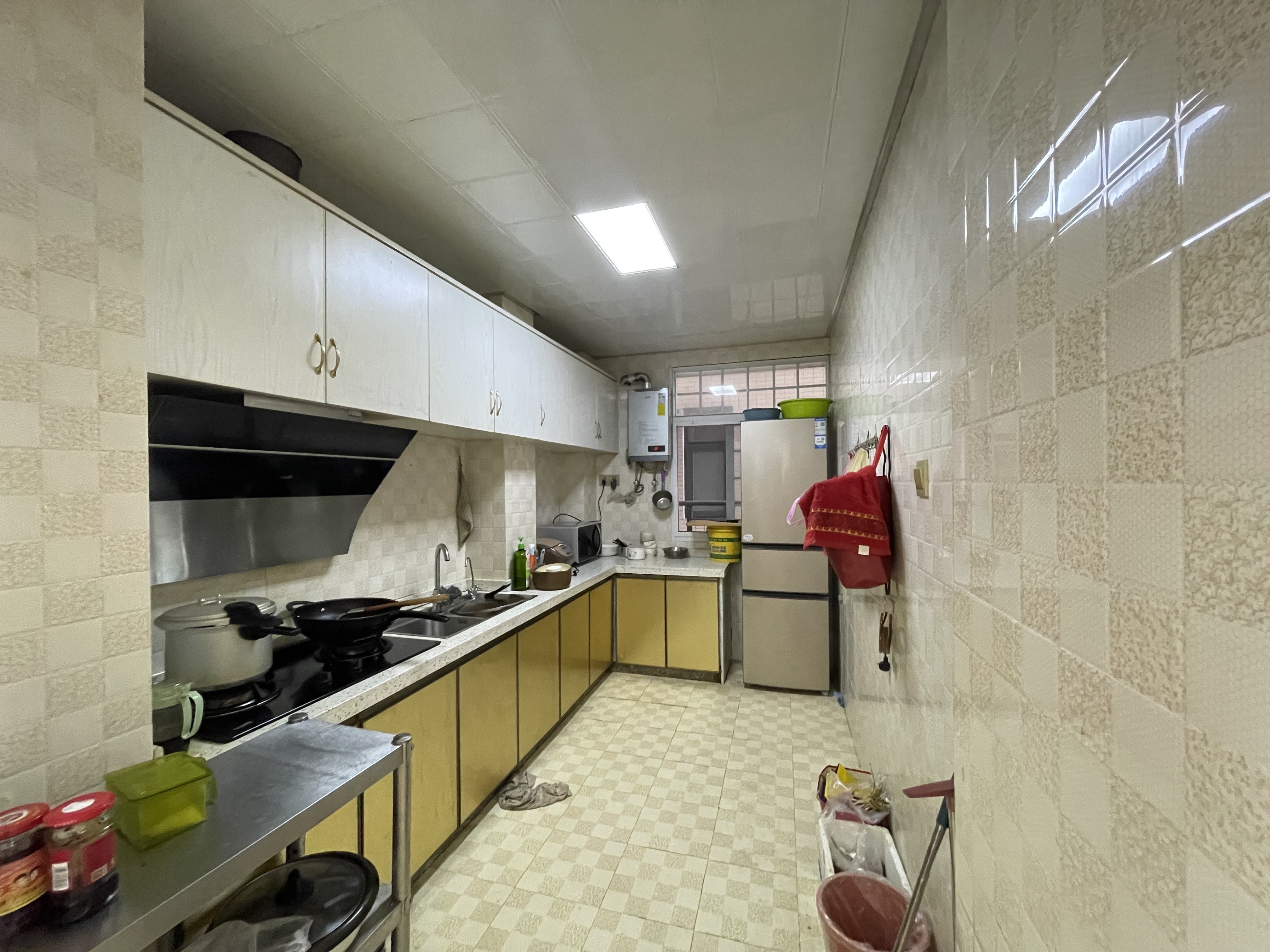 玉恒龙岸小区  2室2厅1卫    45.8万 玉恒龙岸小区  2室2厅1卫    45.8万客厅