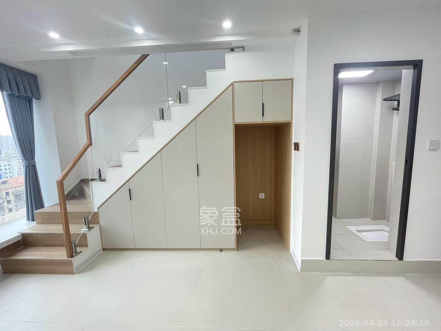 君悦新天地  2室1厅2卫   2500.00元/月室内图