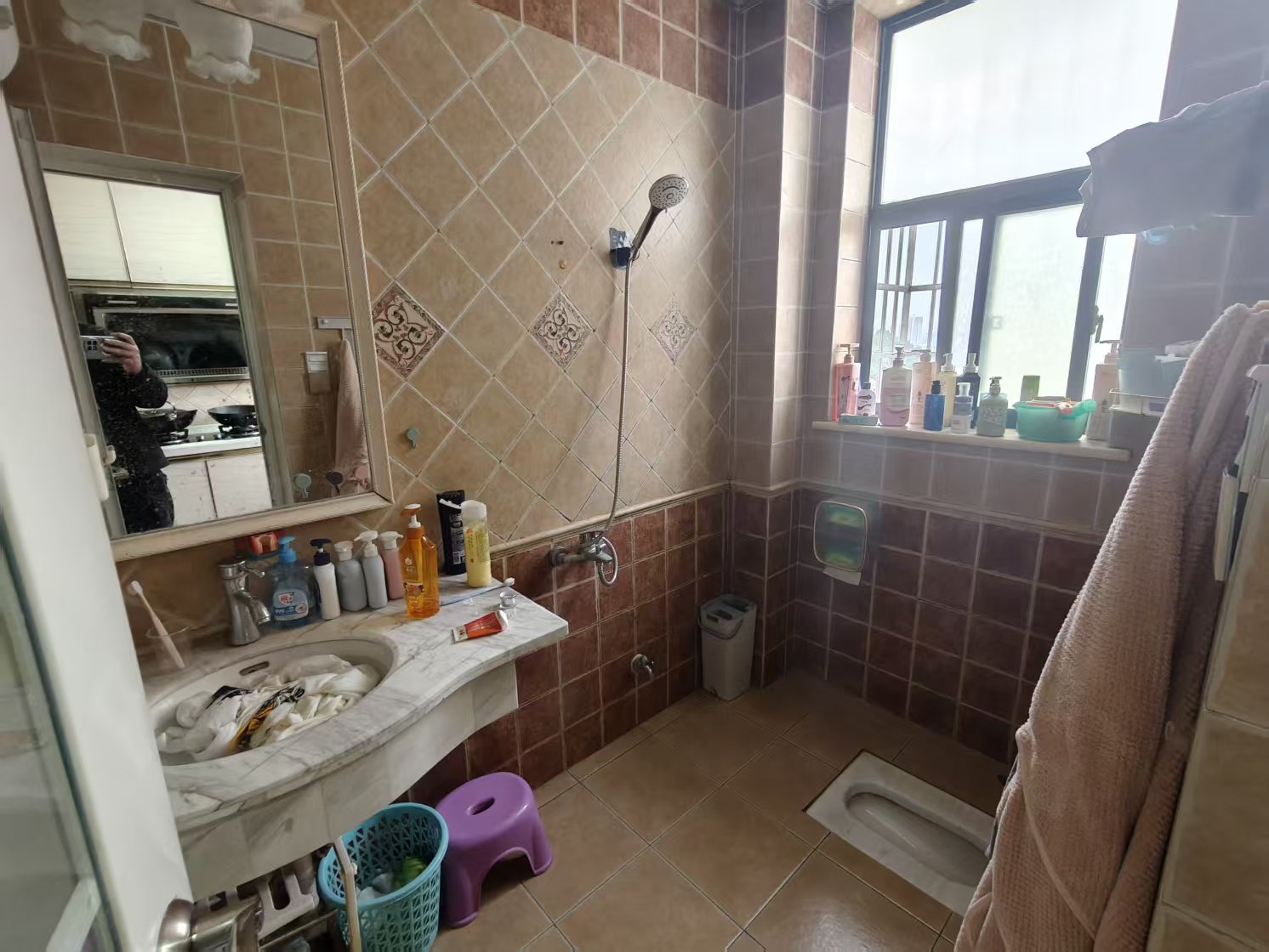 洪源小区  1室0厅0卫    42.8万客厅