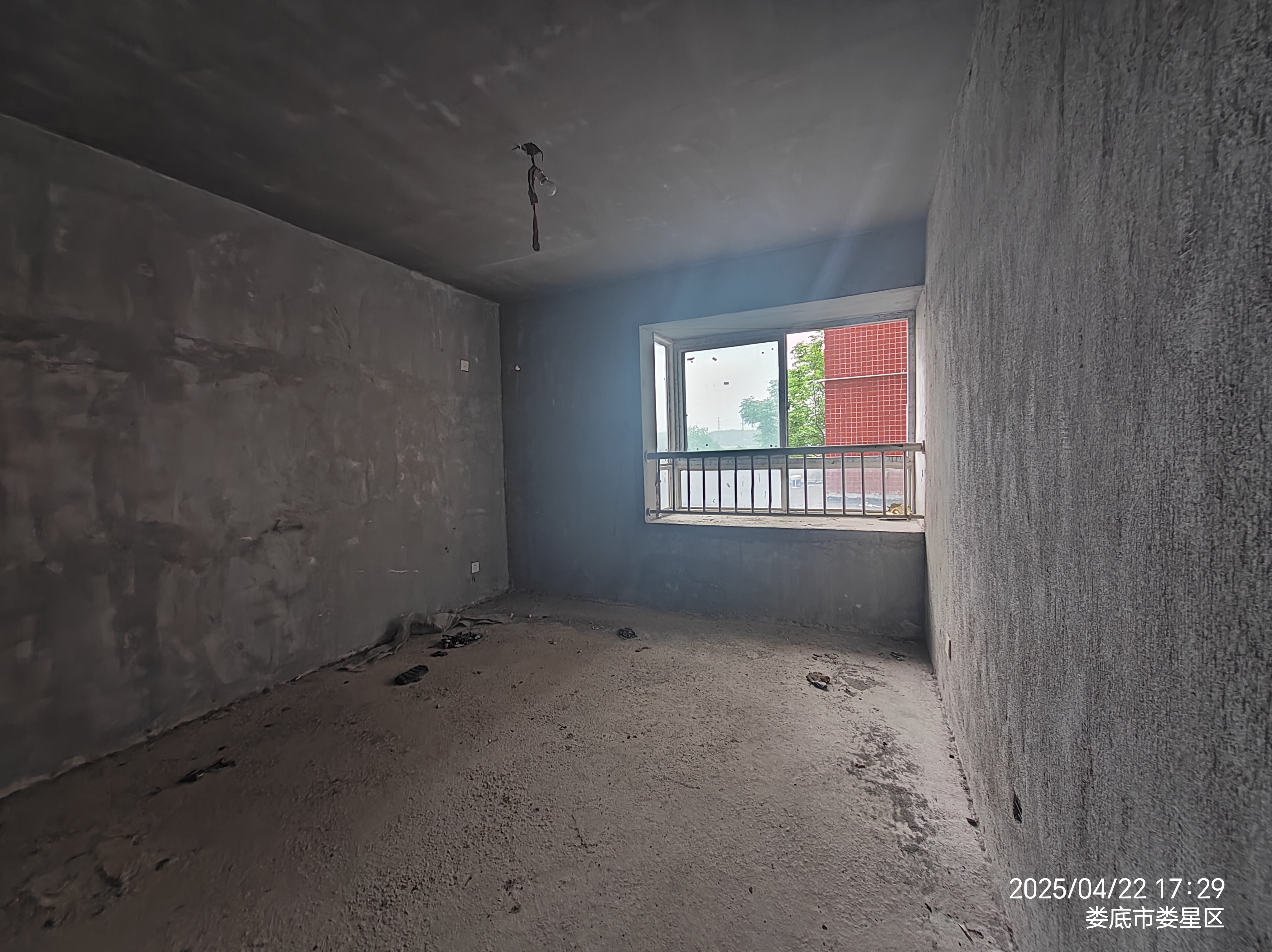 一六九.星城 3室2厅2卫 36.8万 一六九.星城 3室2厅2卫 36.8万客厅