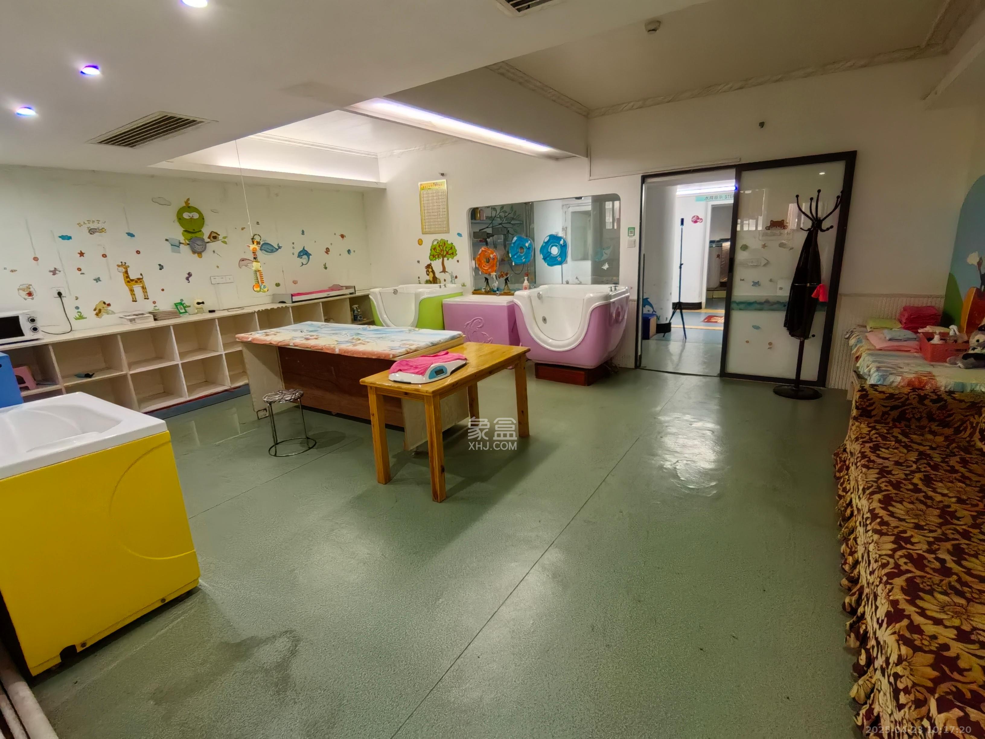 阳光锦城 1室1厅1卫 4000.0元/月 阳光锦城 1室1厅1卫 4000.0元/月室内图