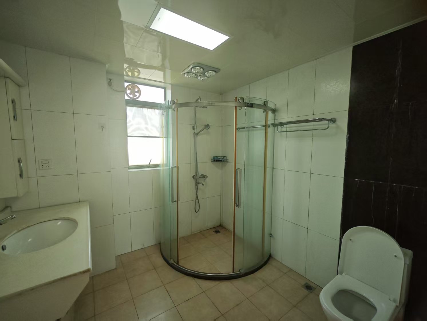 长信海岸水城 4室2厅2卫 290.0万 长信海岸水城 4室2厅2卫 290.0万室内图