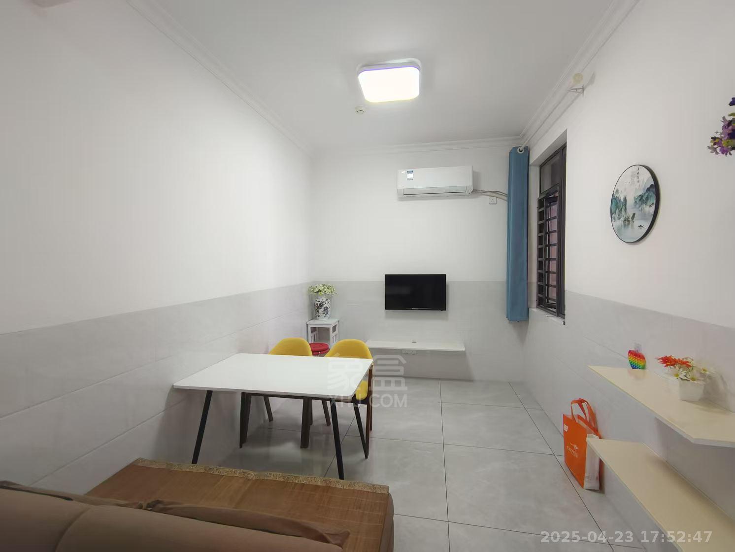 流金岁月-华晨国际 2室2厅1卫 2000.0元/月 流金岁月-华晨国际 2室2厅1卫 2000.0元/月室内图