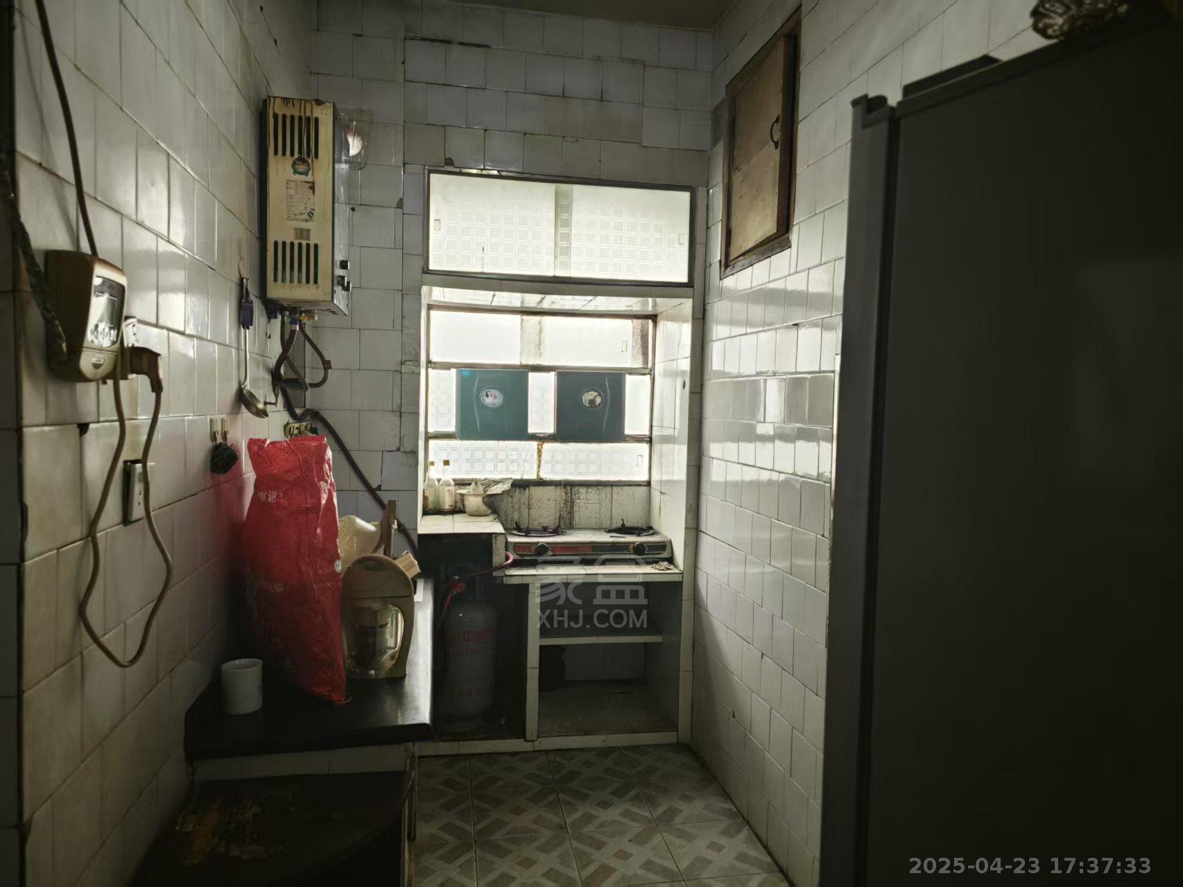 曹家巷一村 2室2厅1卫 800.0元/月 曹家巷一村 2室2厅1卫 800.0元/月室内图