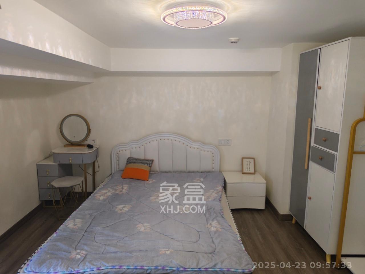 卓越浅水湾  1室1厅1卫   2000.00元/月室内图